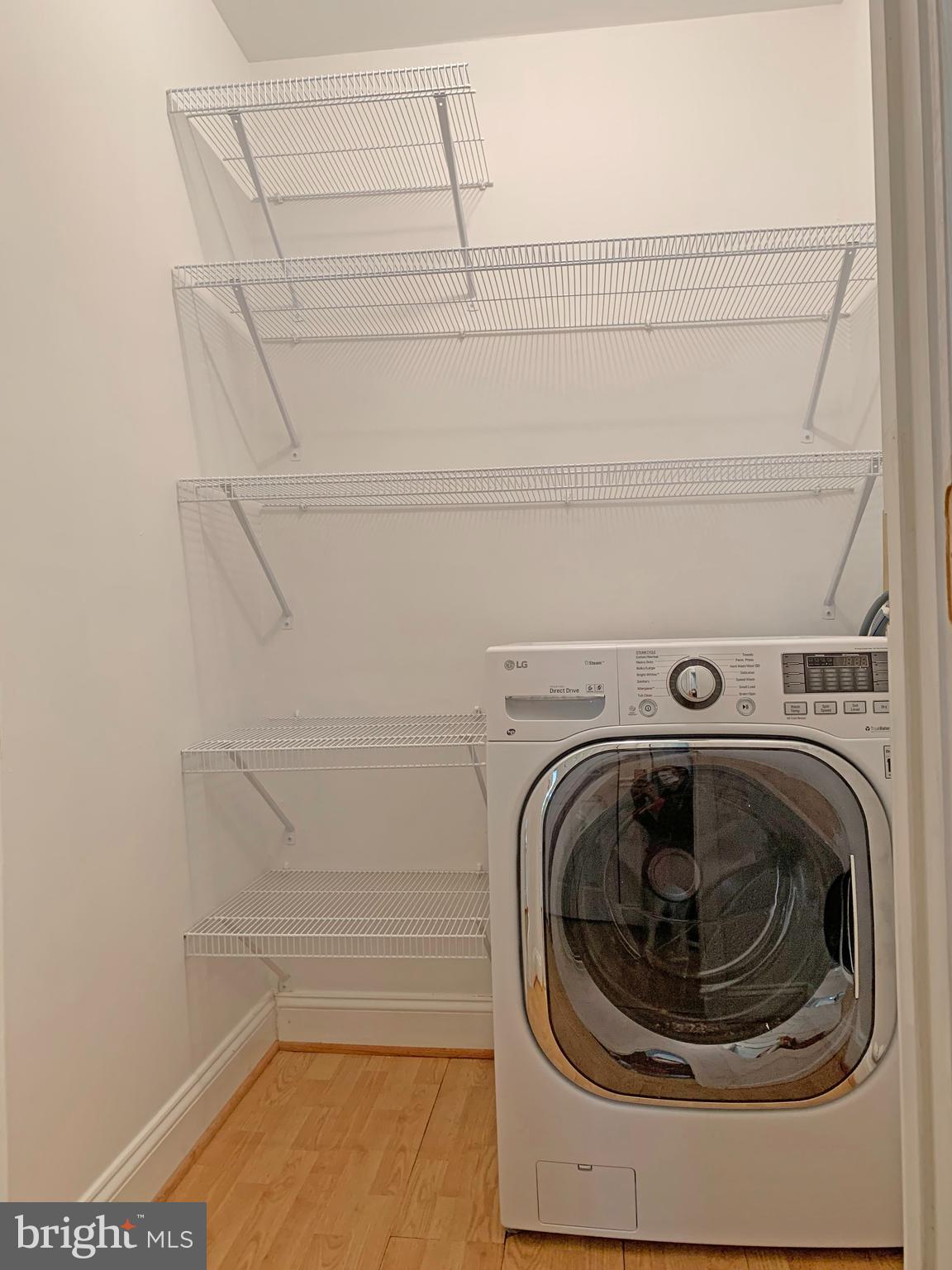 OAKLAND MILLS - Residential