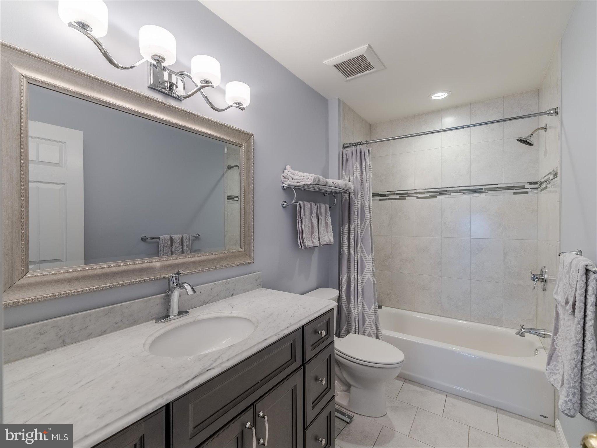 NEWTOWN GATE - Residential