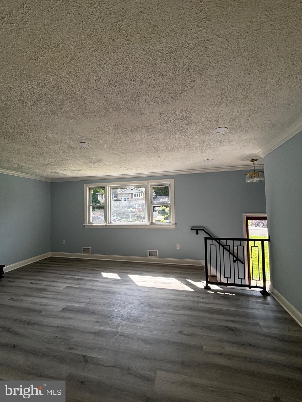 2116 TRAFALGAR DRIVE