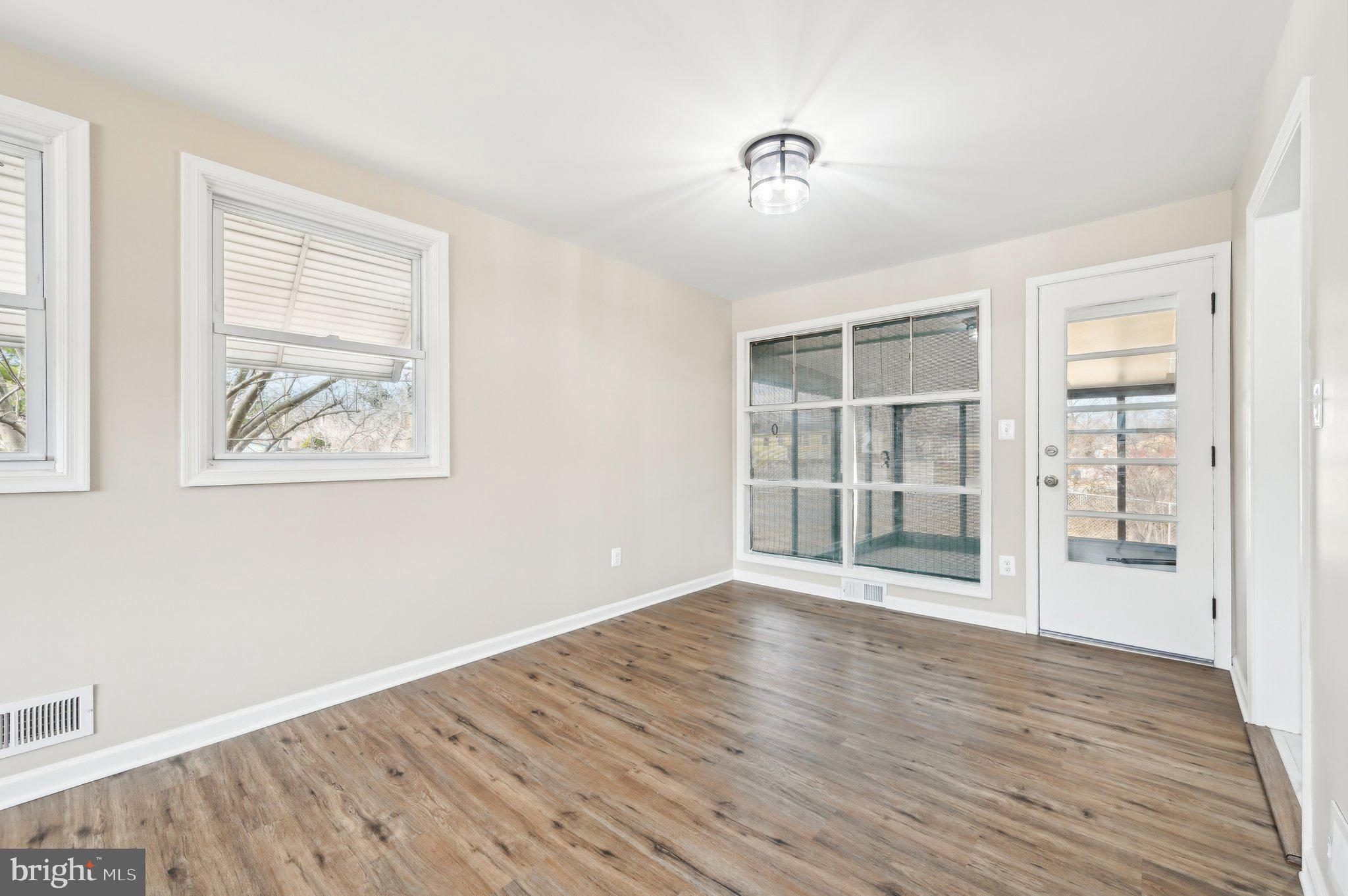 LYNNE ACRES - Residential