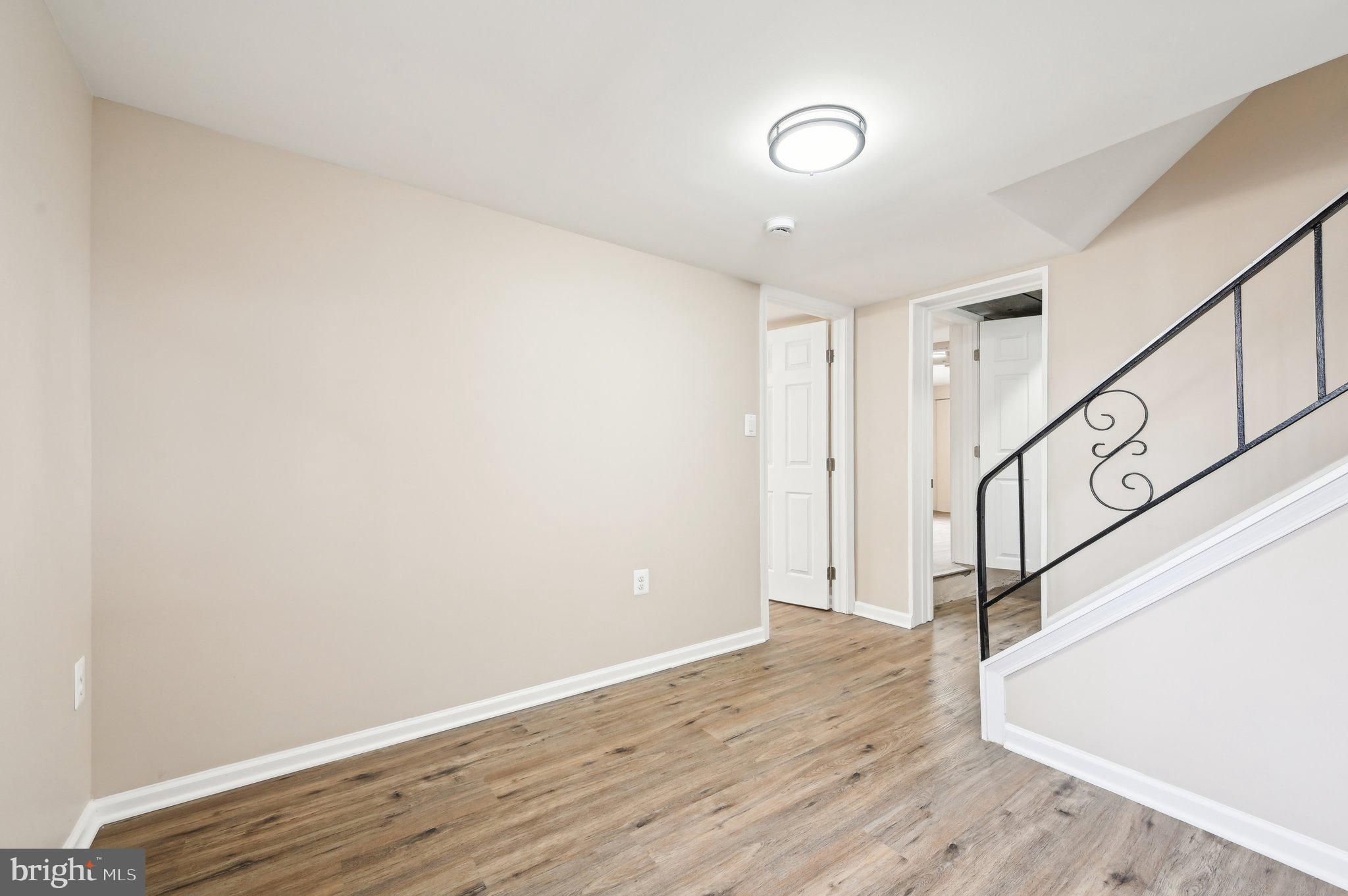 LYNNE ACRES - Residential