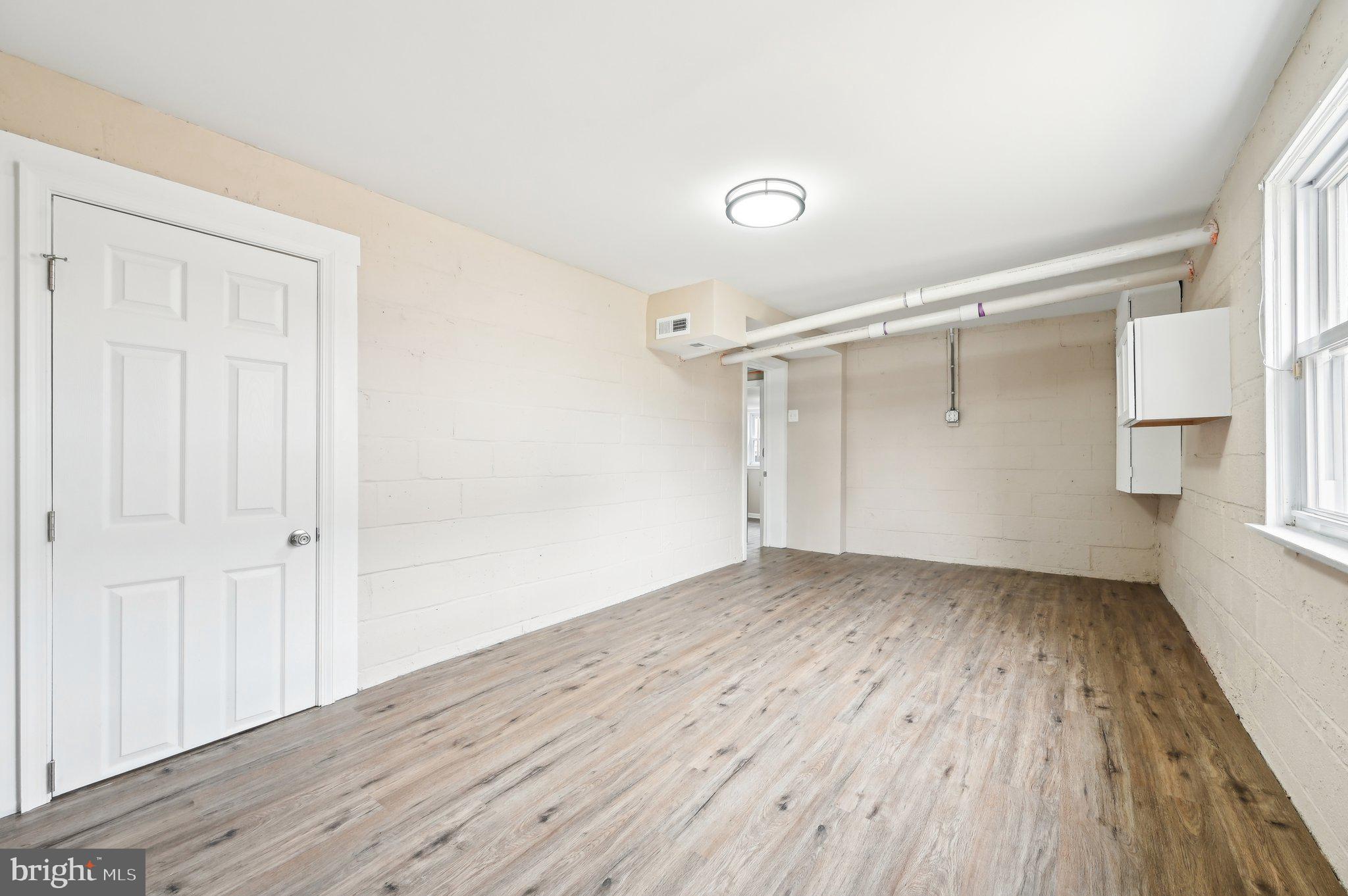 LYNNE ACRES - Residential