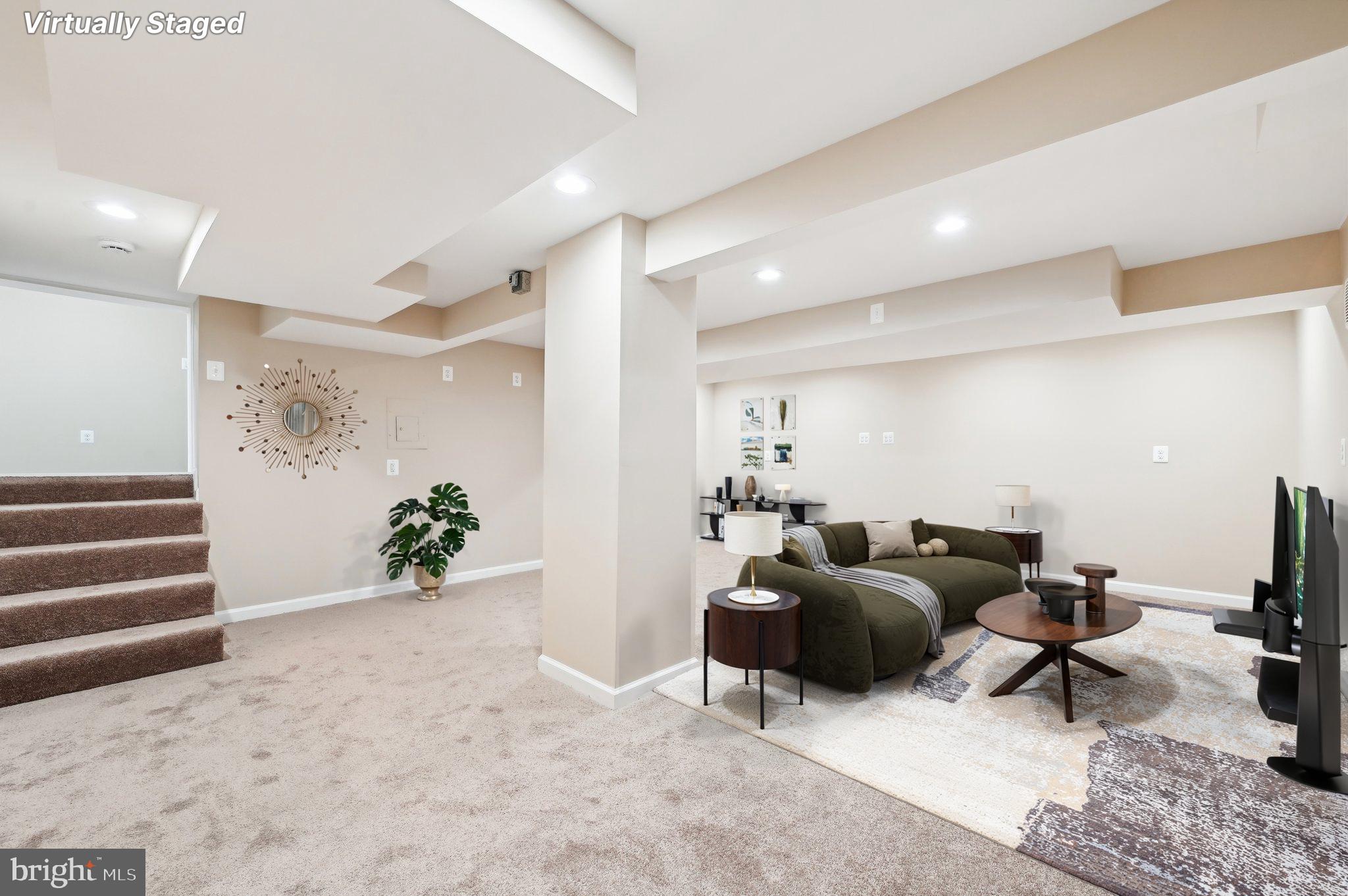 LYNNE ACRES - Residential