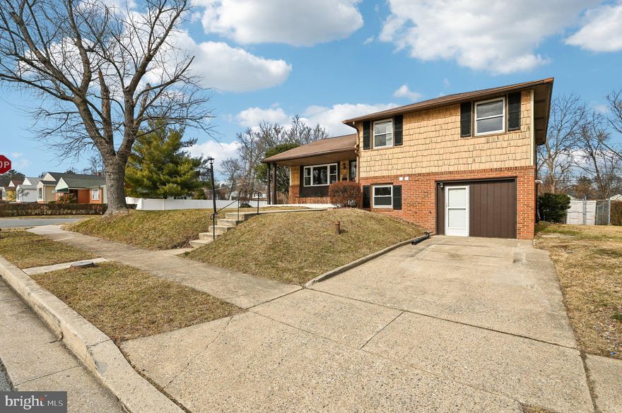 OPEN HOUSE Friday April 11th 4-6PM This beautiful 4-level single-family home offers everything you need and more! As you enter, you’re welcomed by a spacious living and dining area, perfect for both relaxation and entertaining. The kitchen is a chef’s dream, featuring ample counter space, stylish cabinets, a trendy backsplash, and sleek stainless steel appliances. With 3 roomy bedrooms, including a primary suite with updated finishes and a stand-up shower, you’ll feel right at home. But that’s not all—this home also includes a subbasement and the convenience of a full laundry and utility room.  The covered patio, with its abundance of windows letting in natural light, is a fantastic spot for gatherings, overlooking the fenced-in backyard. This home truly has it all!