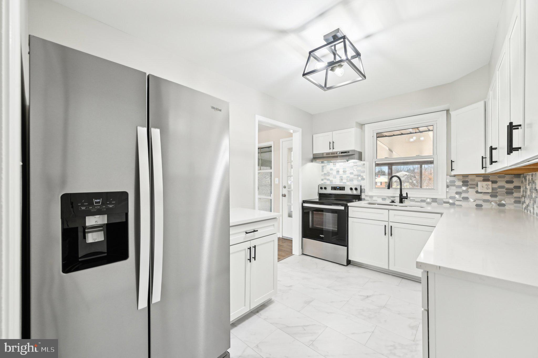 LYNNE ACRES - Residential