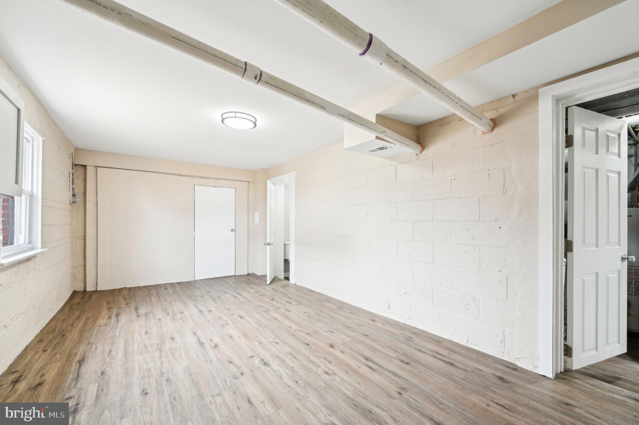 LYNNE ACRES - Residential