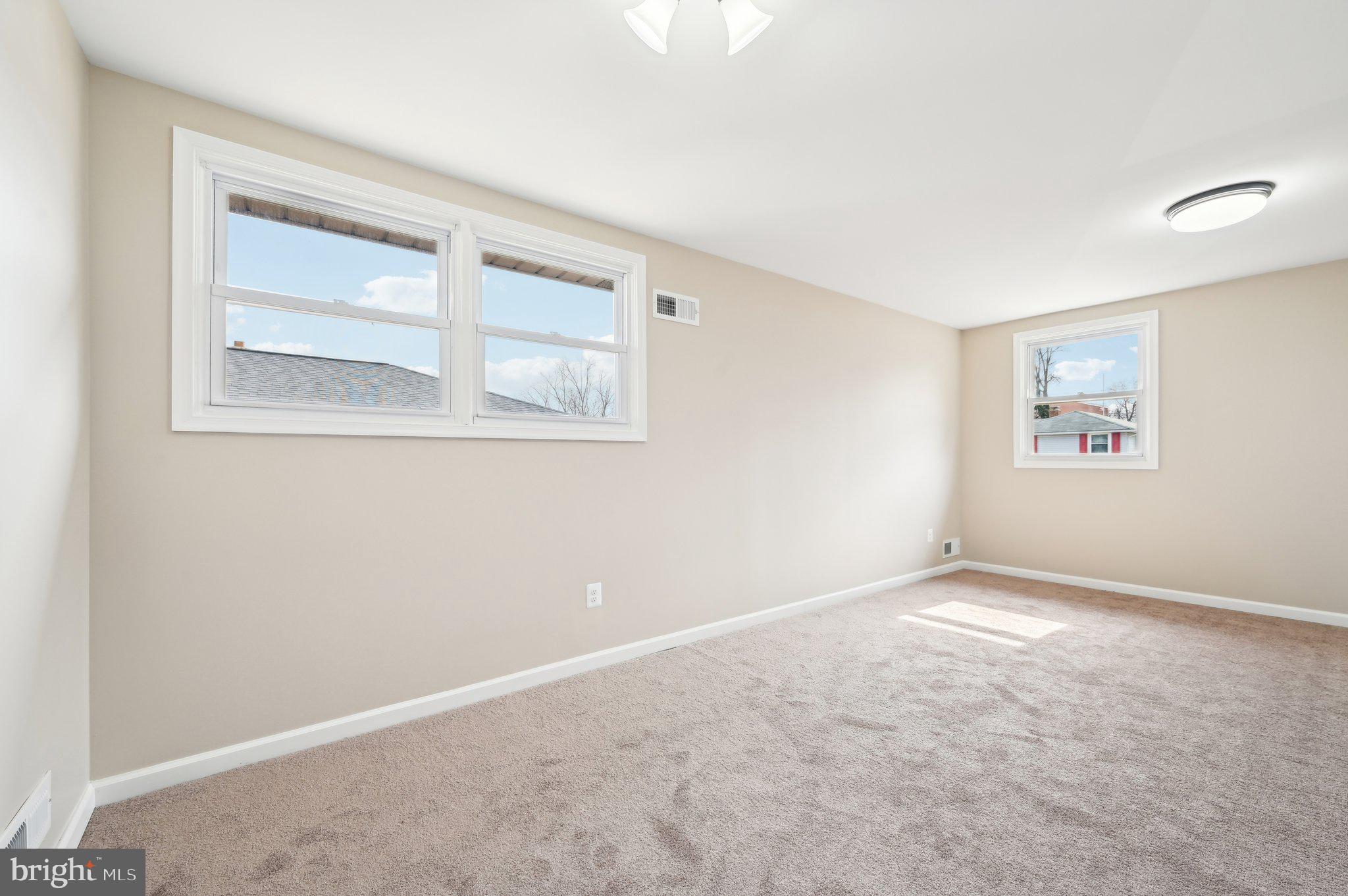 LYNNE ACRES - Residential