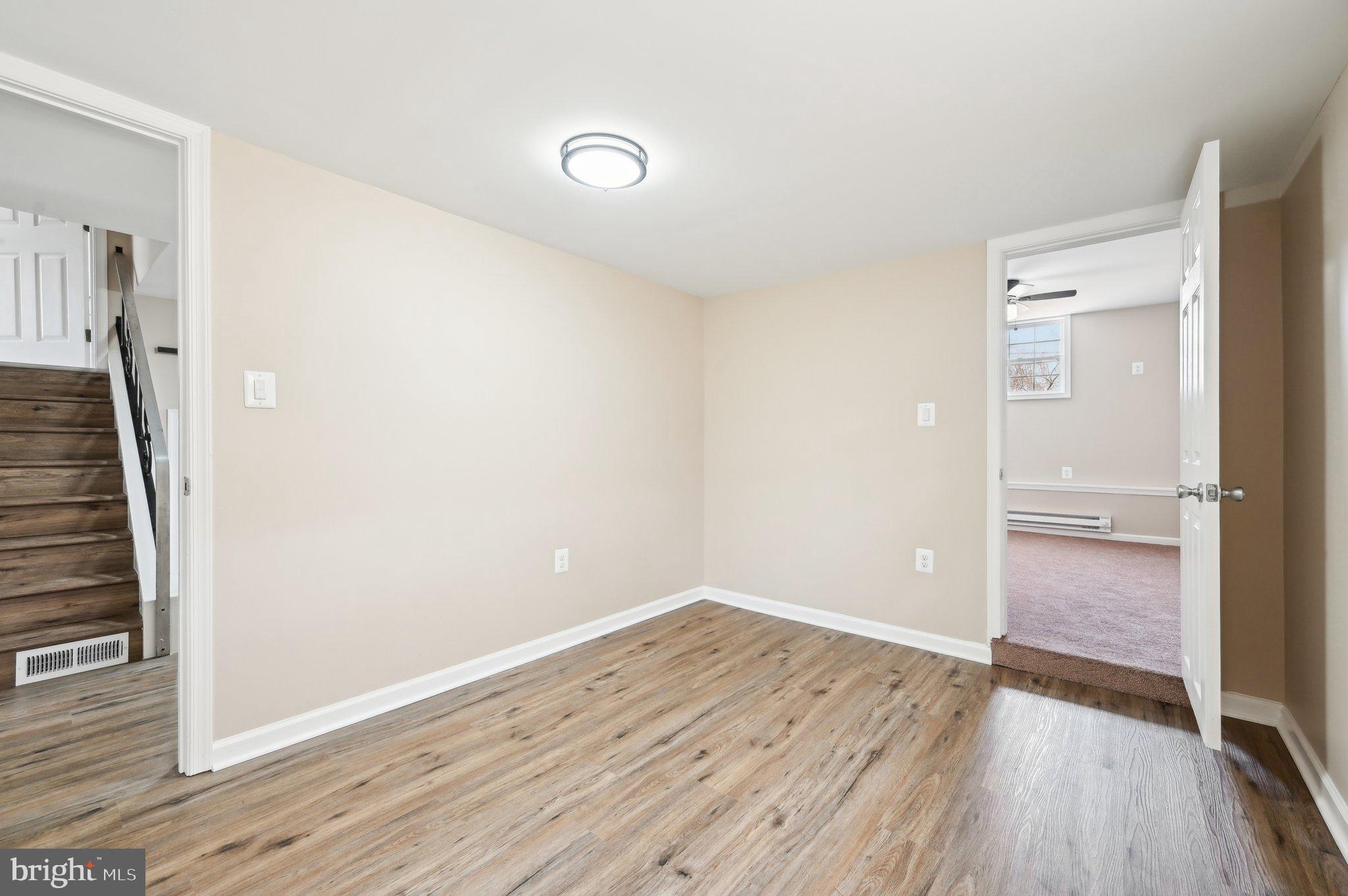 LYNNE ACRES - Residential