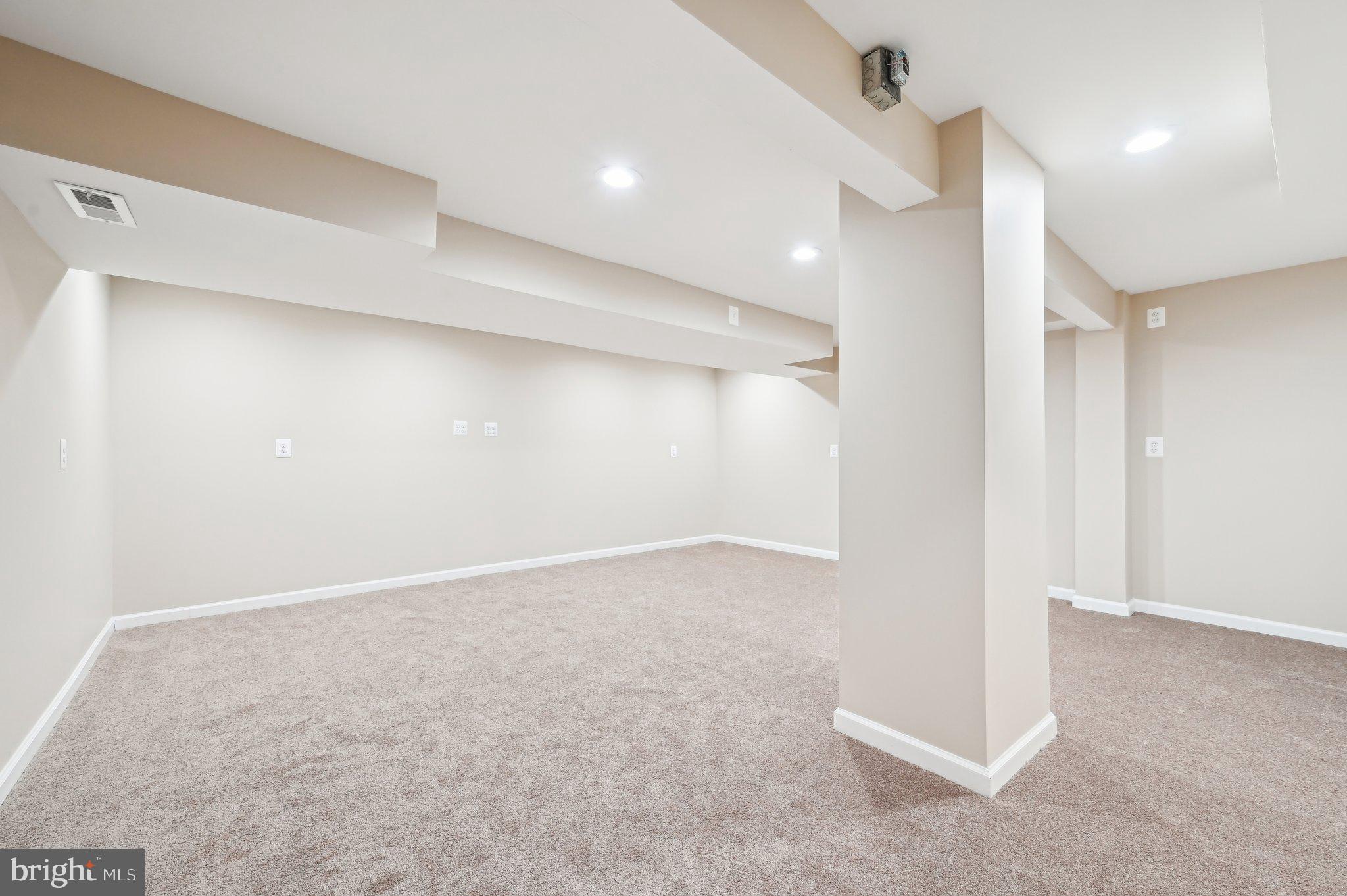 LYNNE ACRES - Residential