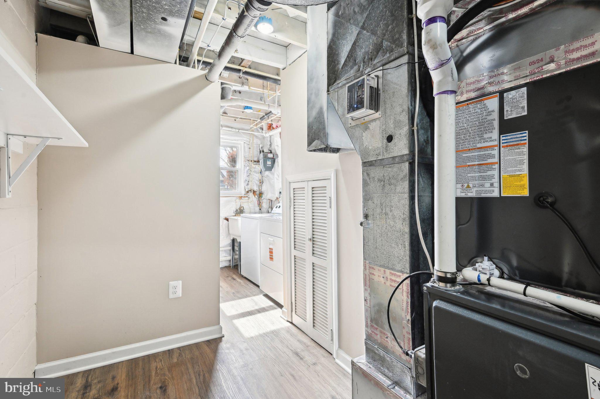 LYNNE ACRES - Residential