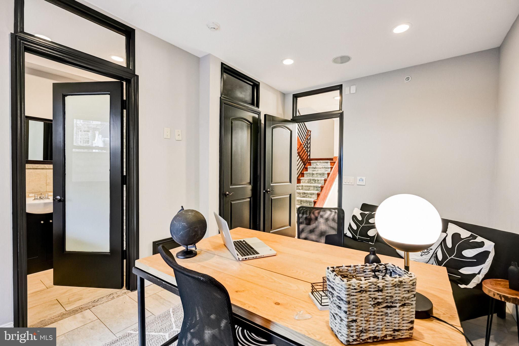 GRADUATE HOSPITAL - Residential