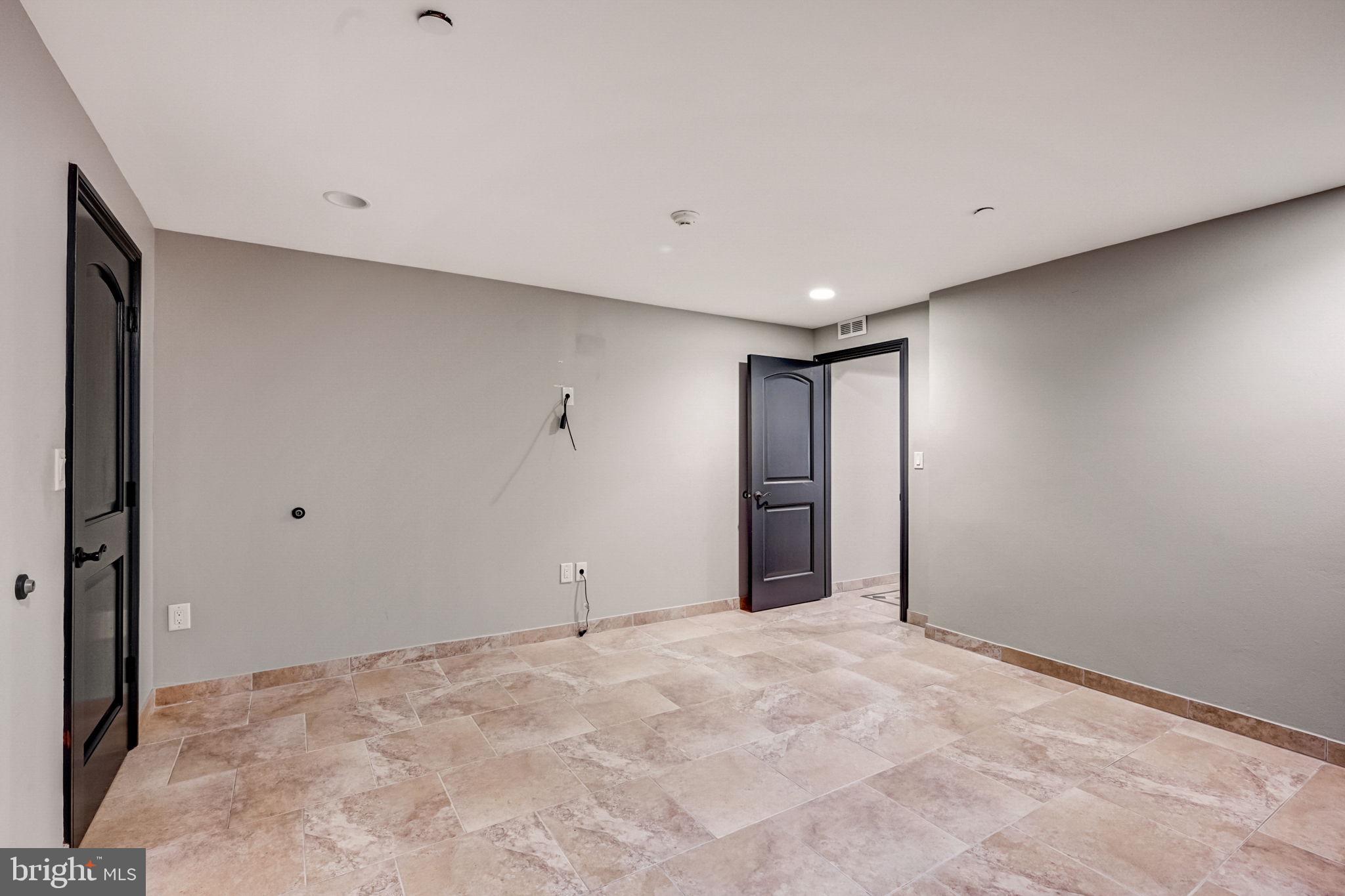 GRADUATE HOSPITAL - Residential