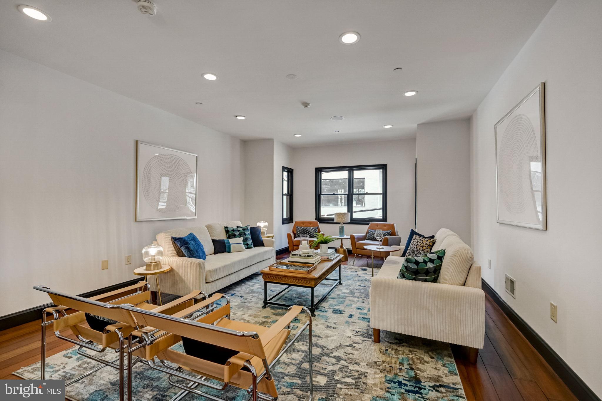 GRADUATE HOSPITAL - Residential