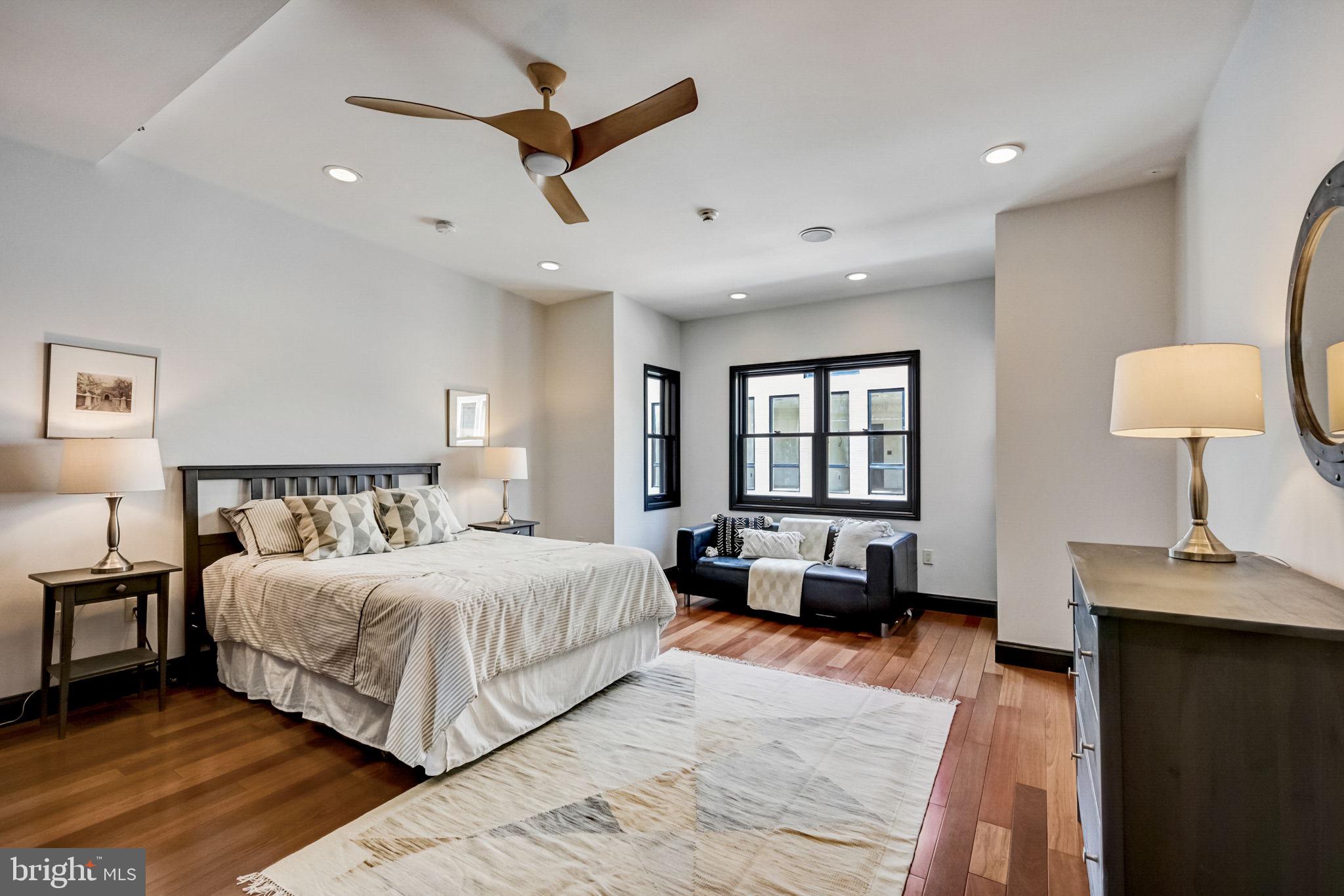 GRADUATE HOSPITAL - Residential