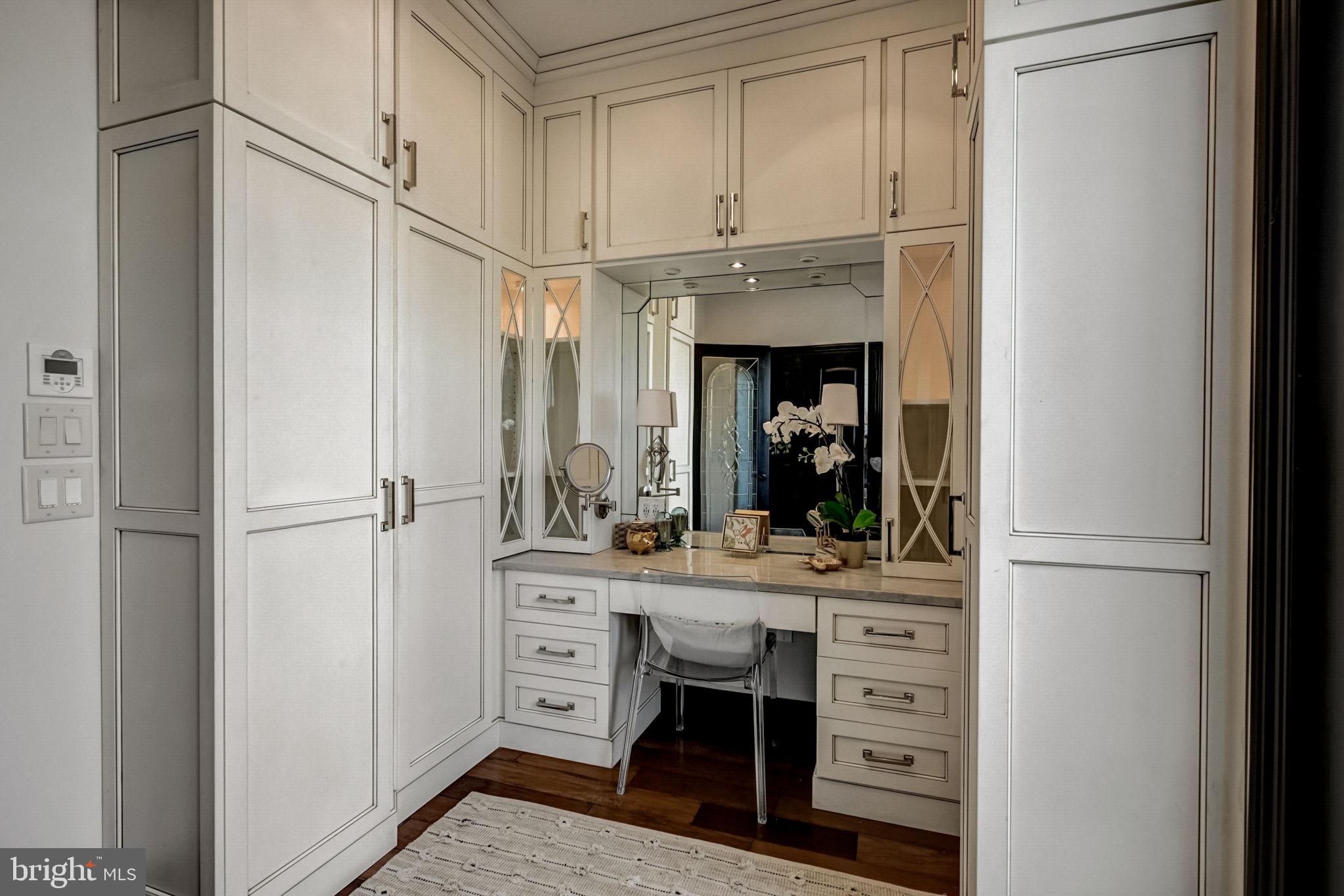 GRADUATE HOSPITAL - Residential