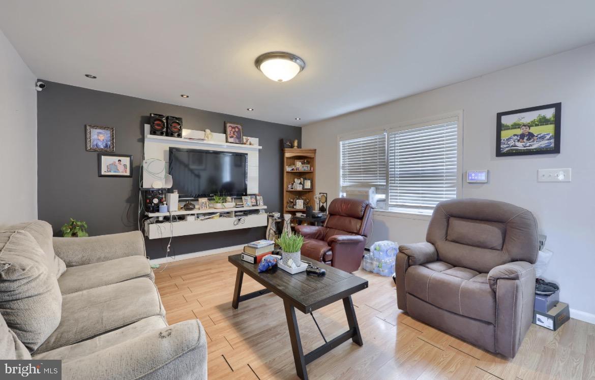 GEORGETOWN HILLS - Residential