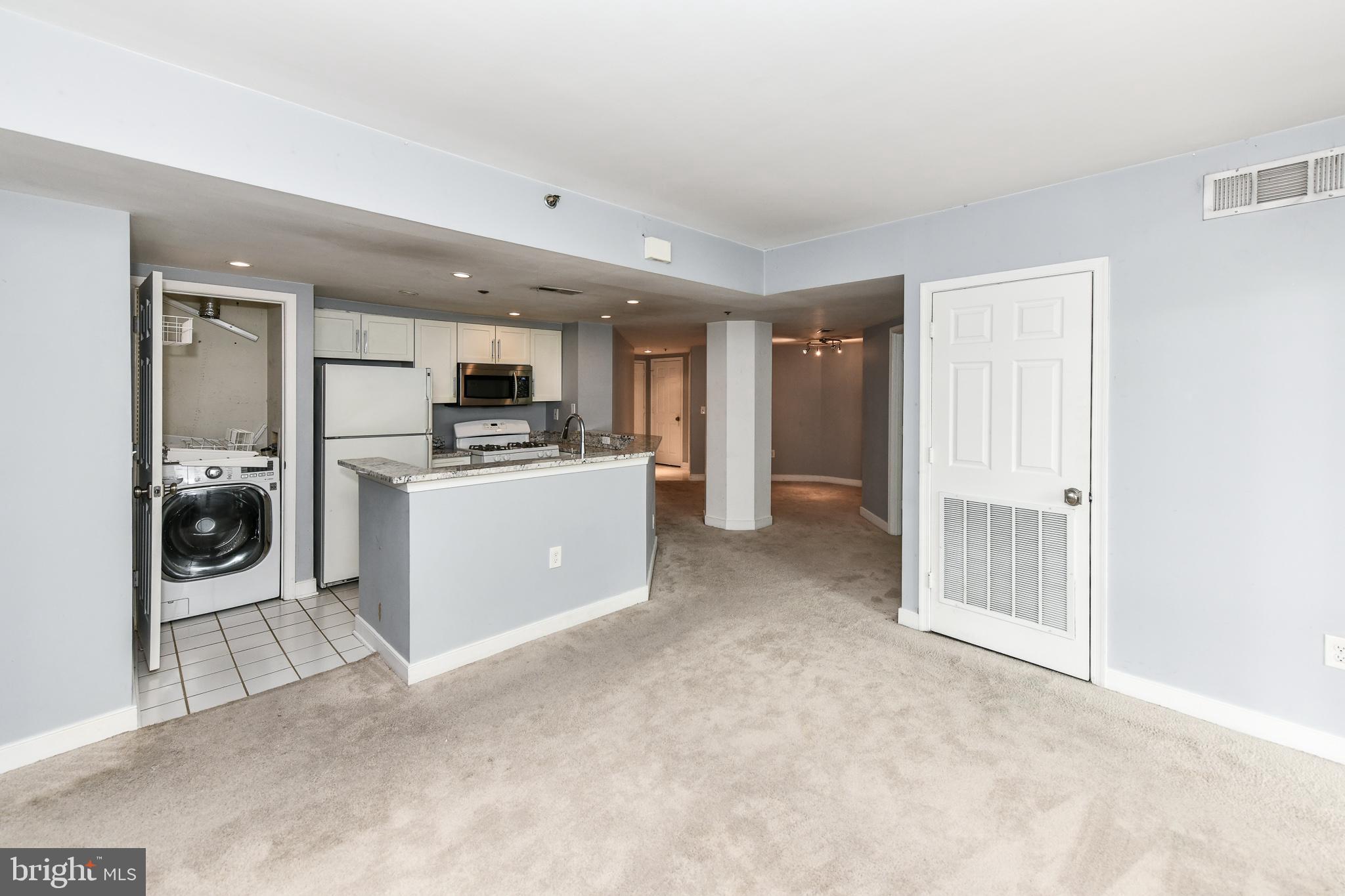 1045 N UTAH STREET 2-110