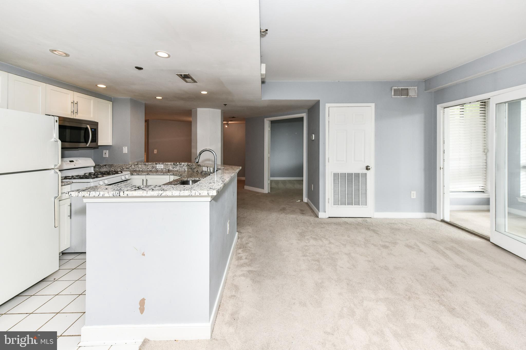 1045 N UTAH STREET 2-110
