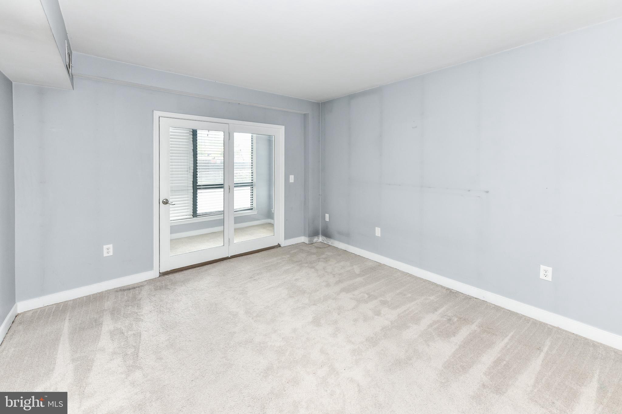 WINDSOR PLAZA - Residential Lease