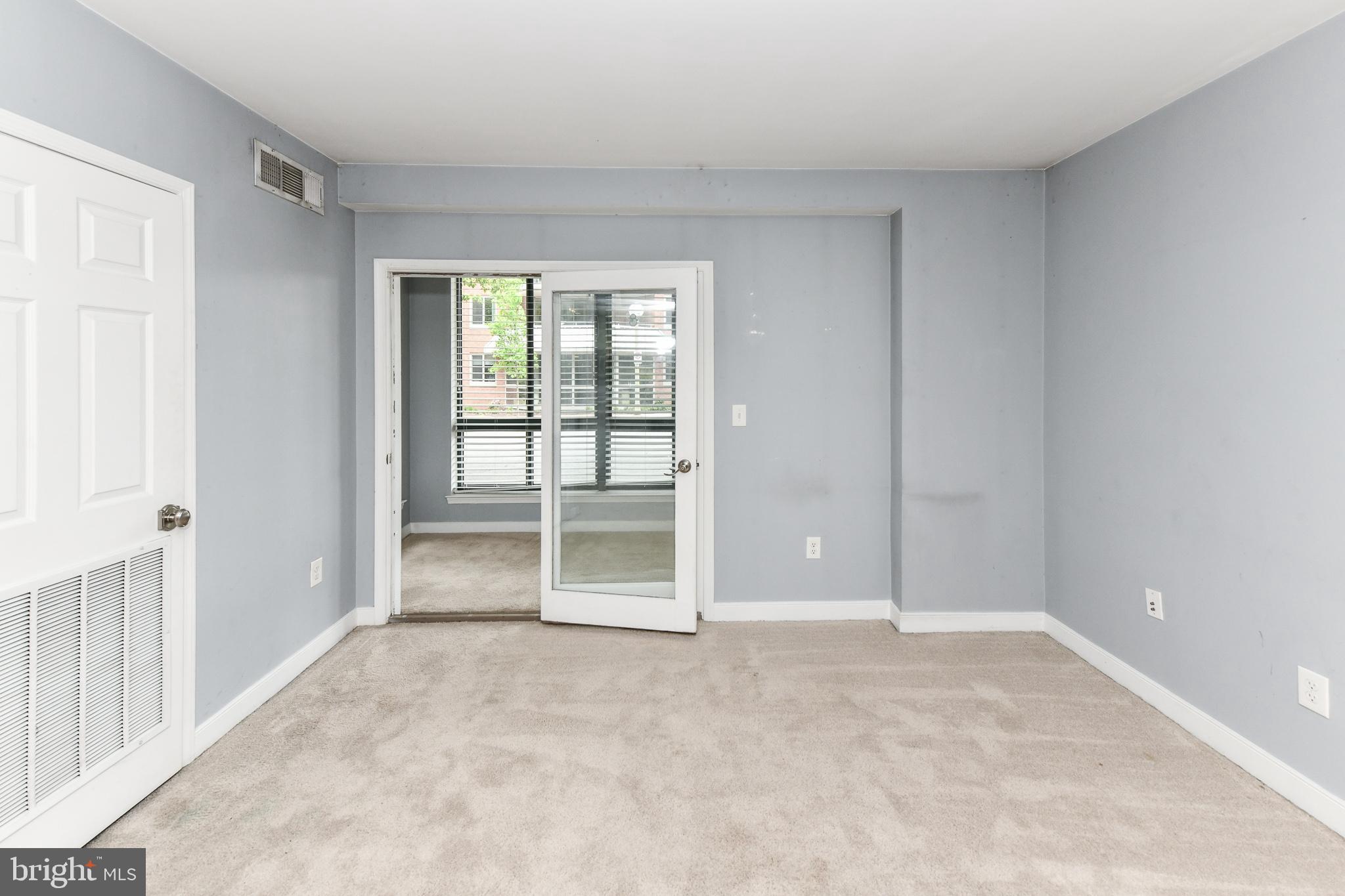 WINDSOR PLAZA - Residential Lease