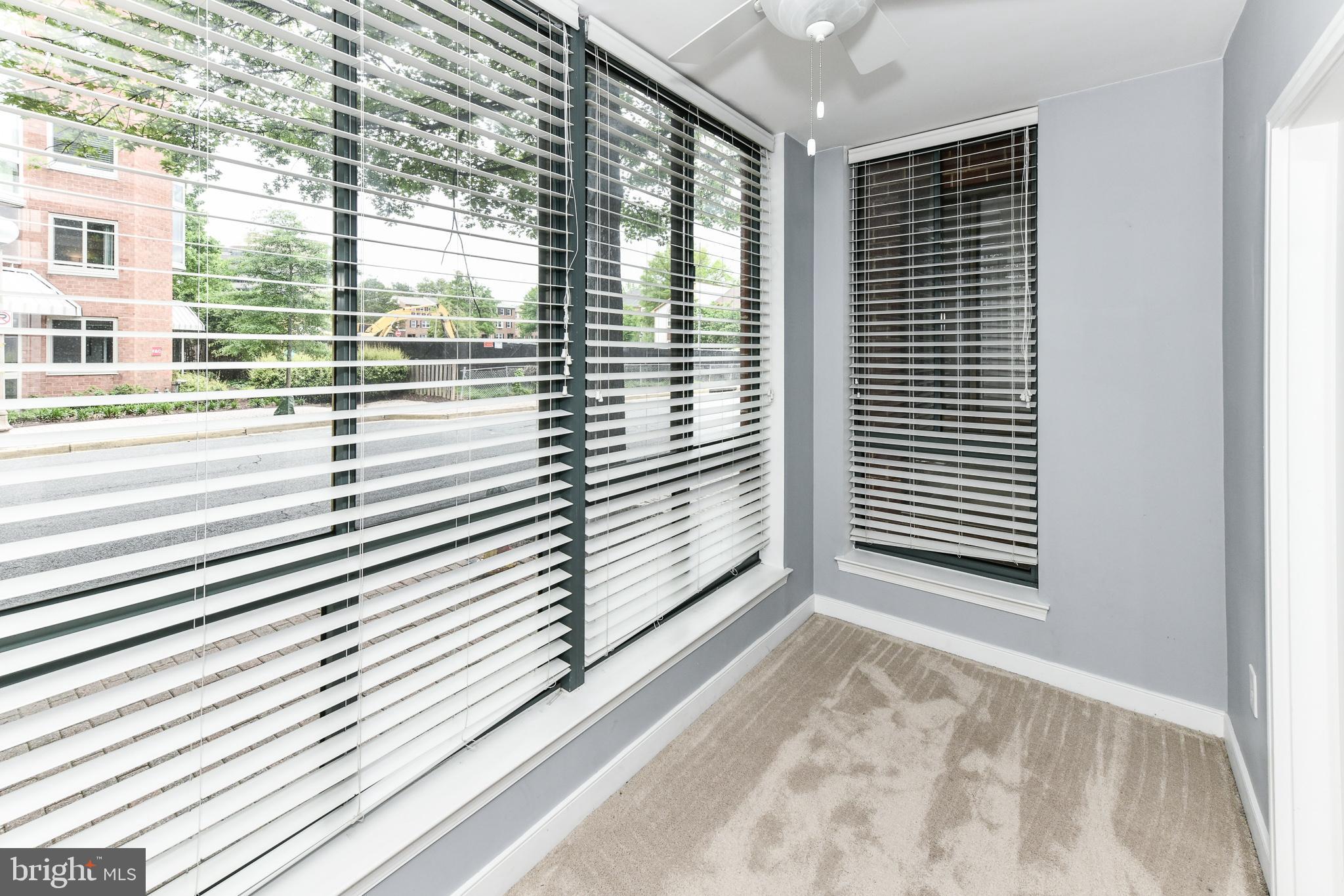 WINDSOR PLAZA - Residential Lease