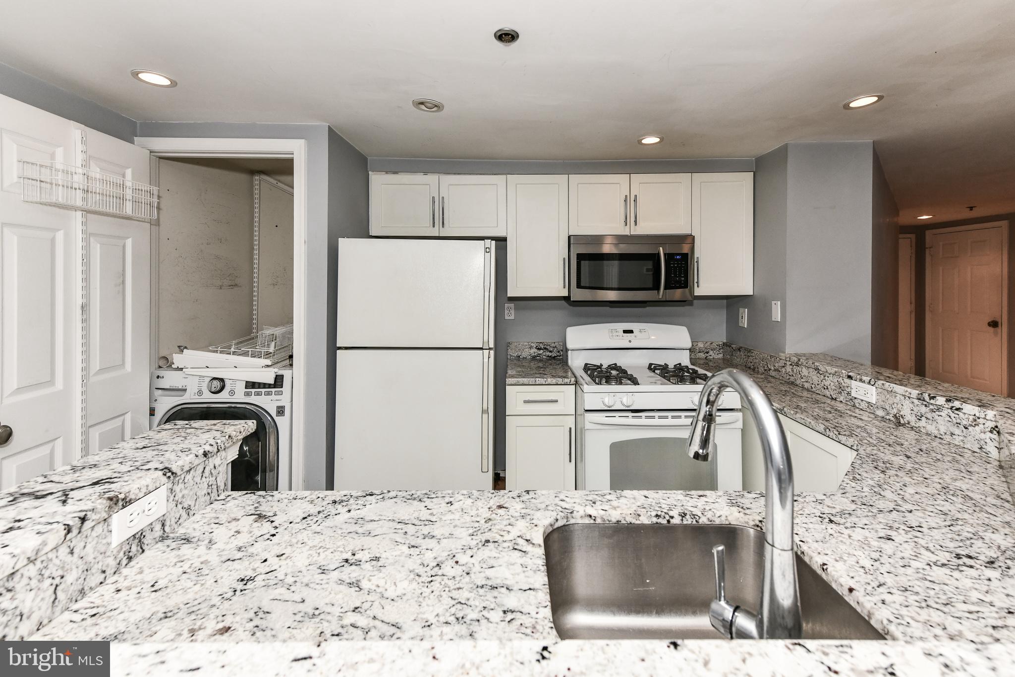 1045 N UTAH STREET 2-110
