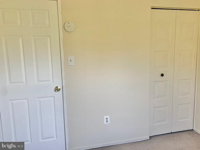 DERWOOD STATION - Residential Lease