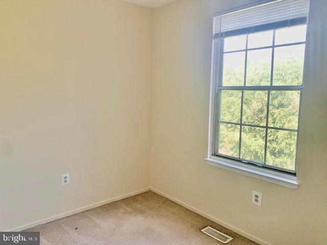 DERWOOD STATION - Residential Lease