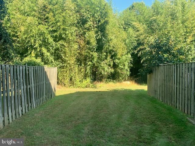 DERWOOD STATION - Residential Lease