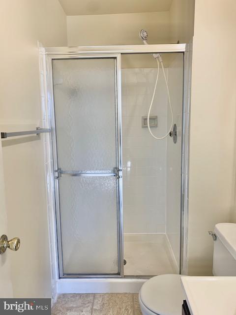 DERWOOD STATION - Residential Lease