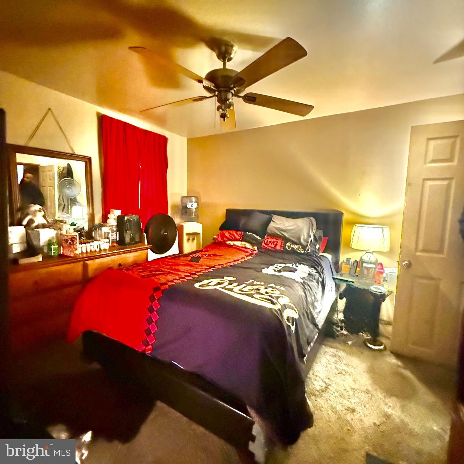 ELMWOOD PARK - Residential