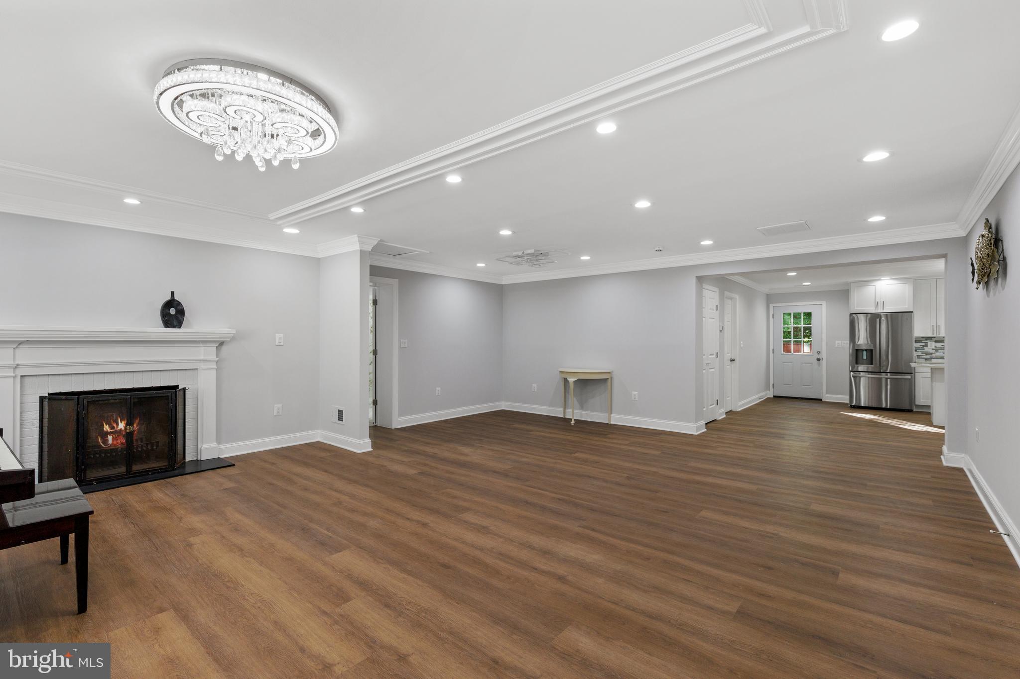 3051 SLEEPY HOLLOW ROAD