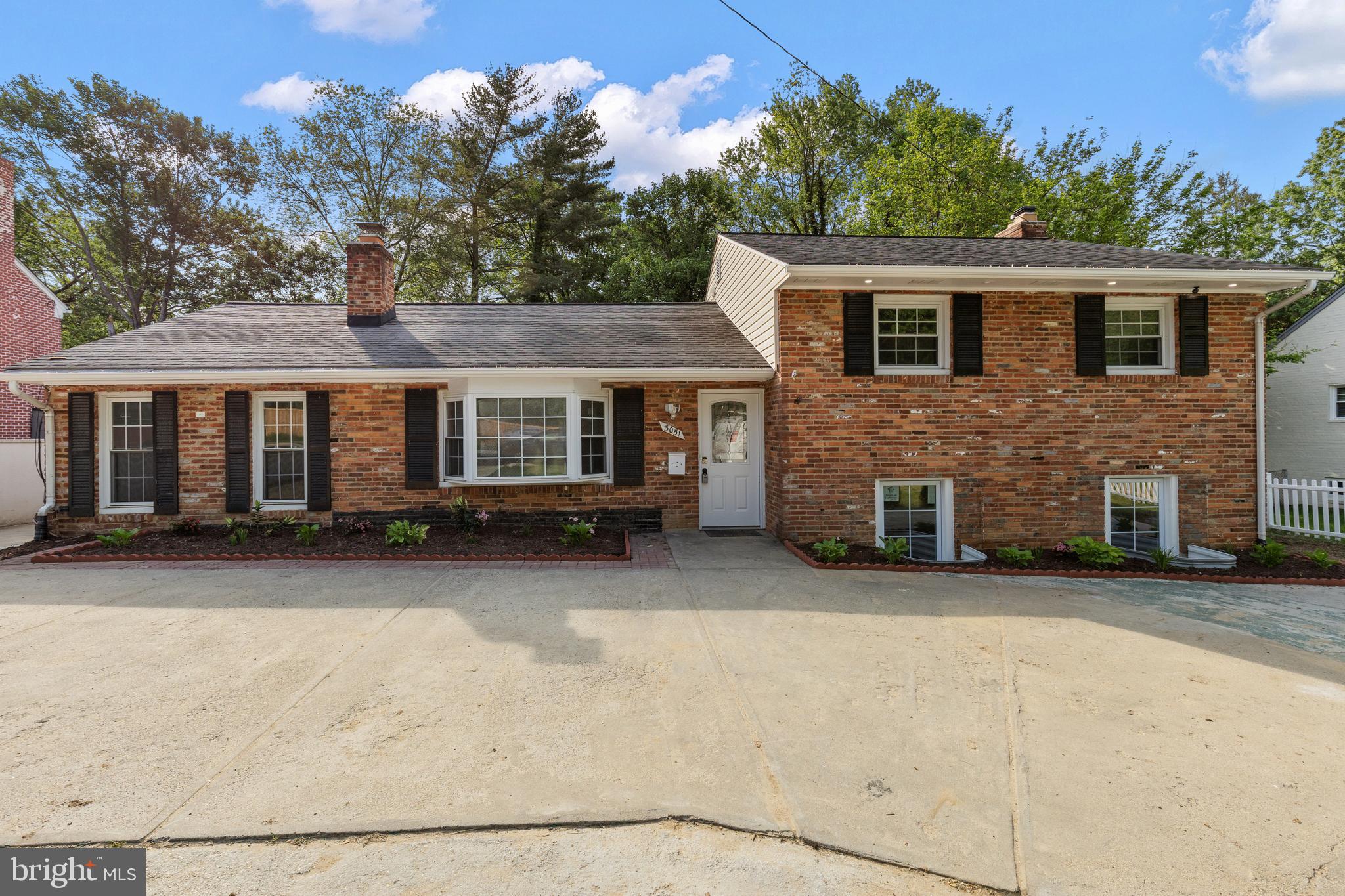 3051 SLEEPY HOLLOW ROAD