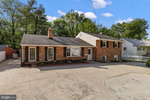 3051 SLEEPY HOLLOW ROAD FALLS CHURCH VA 22042