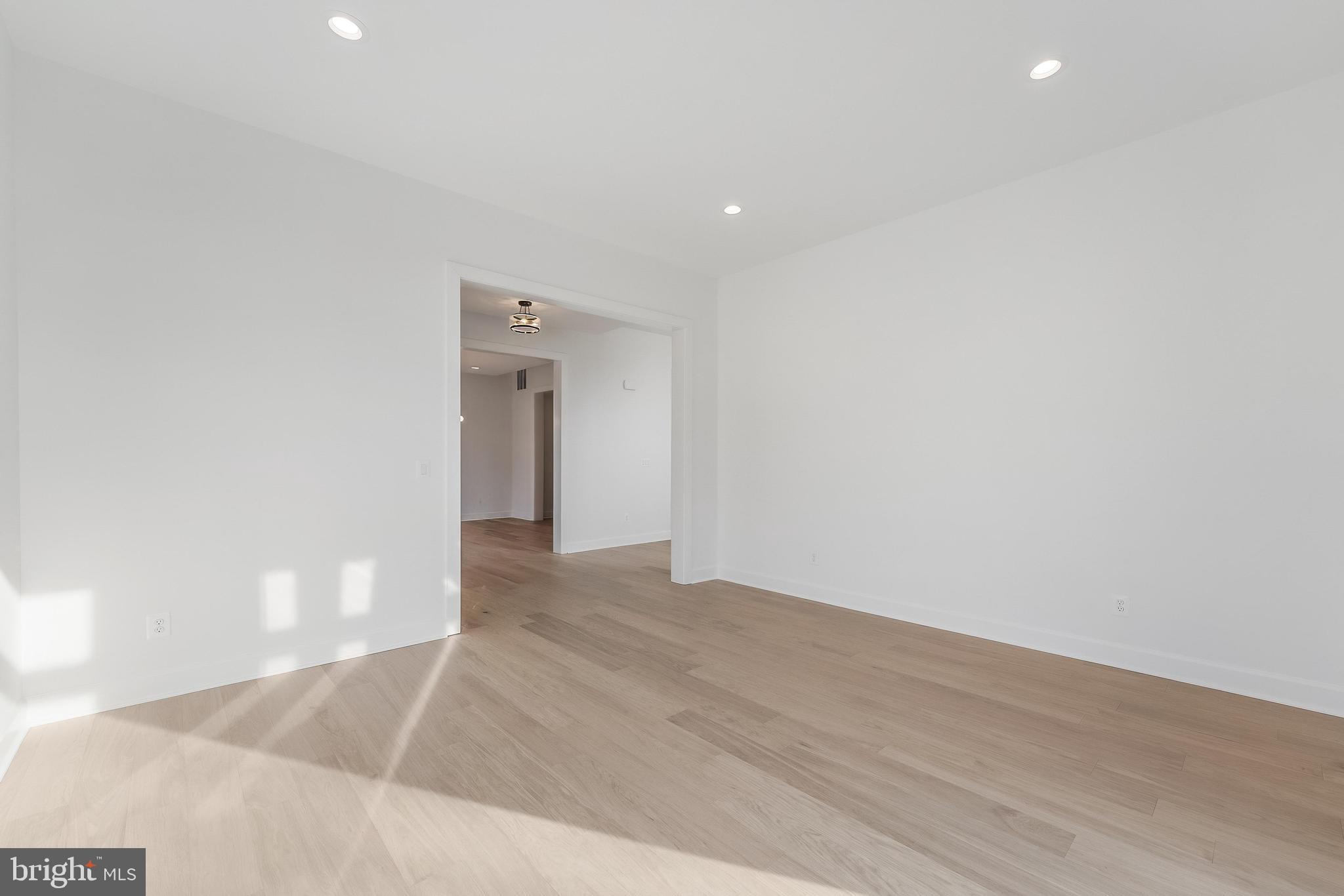 GREEN ACRES - Residential