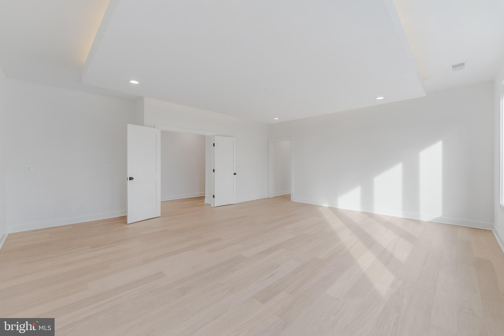 GREEN ACRES - Residential