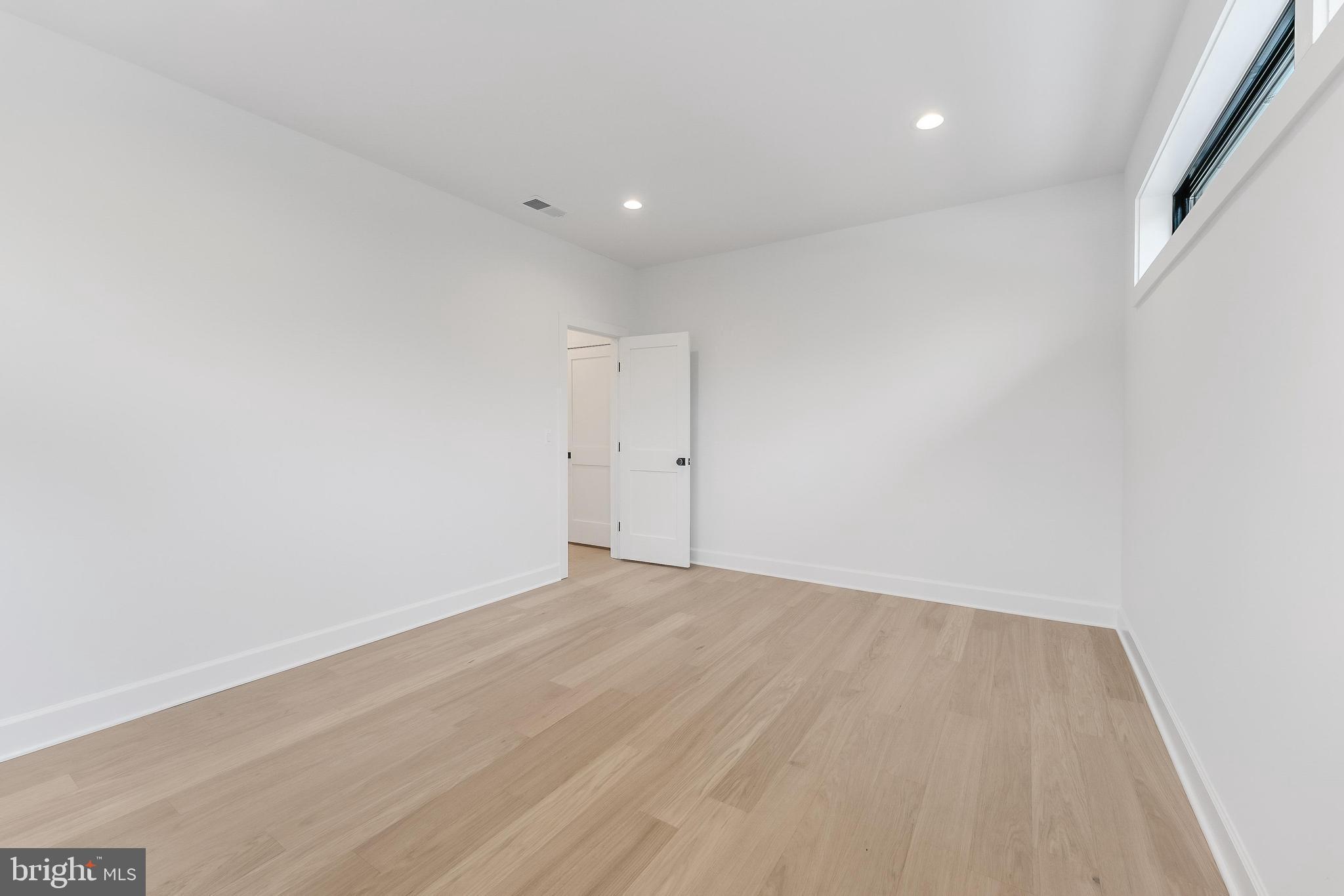 GREEN ACRES - Residential