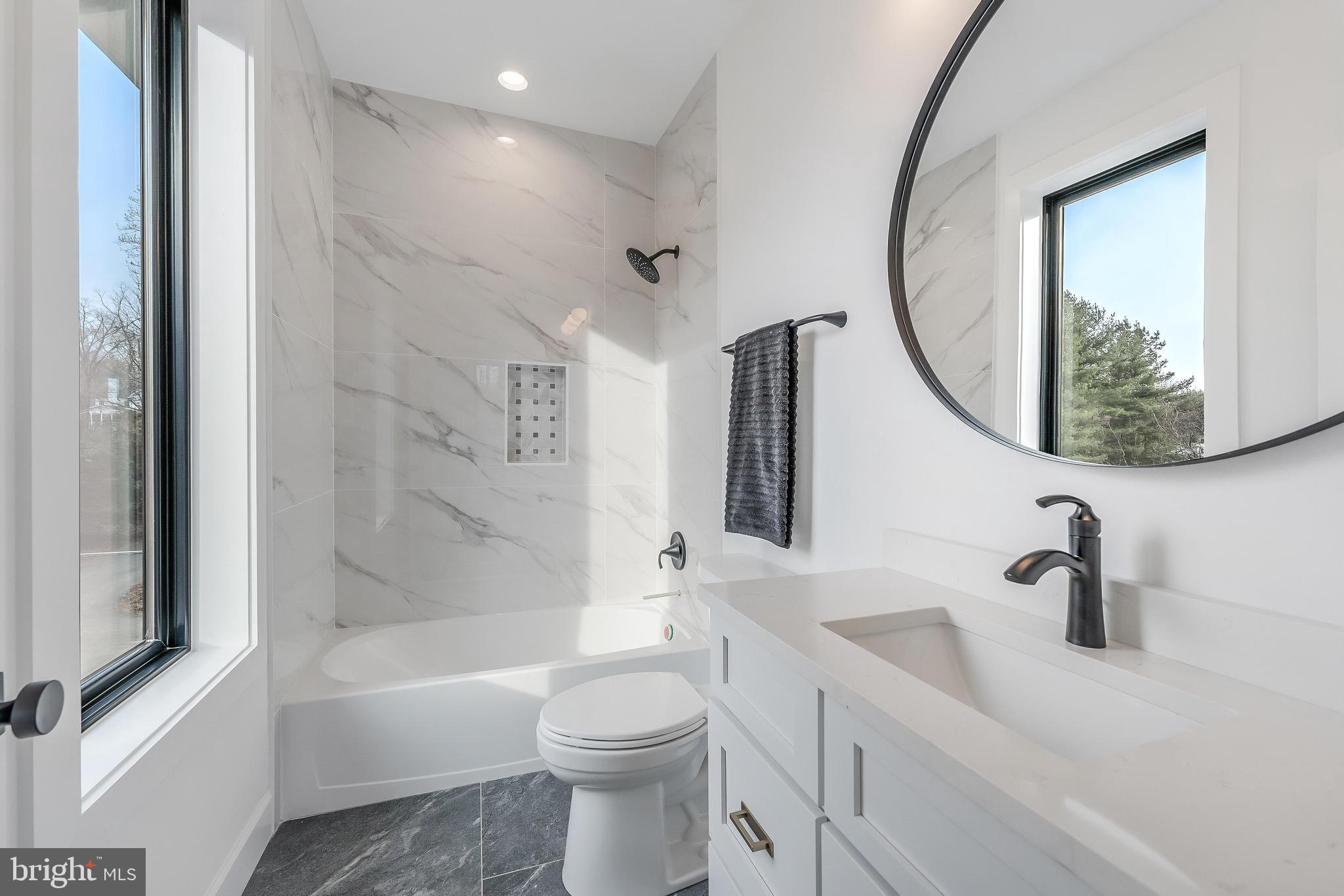 GREEN ACRES - Residential