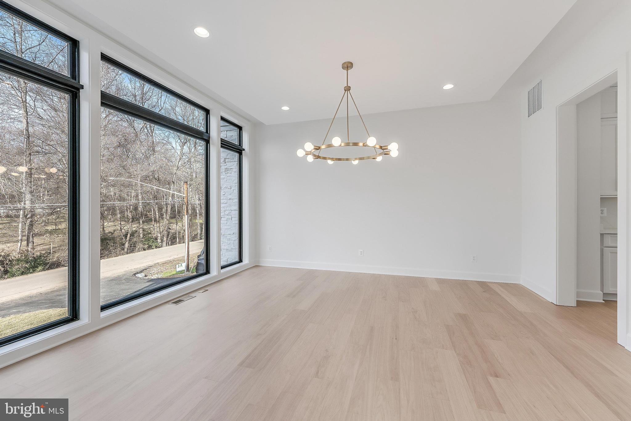 GREEN ACRES - Residential