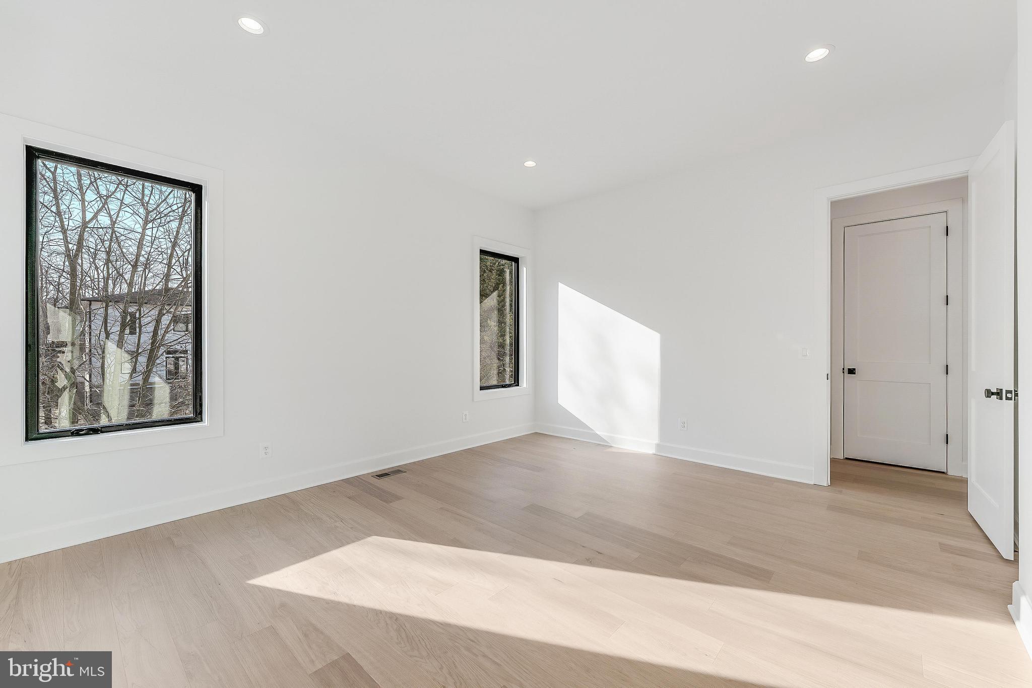 GREEN ACRES - Residential