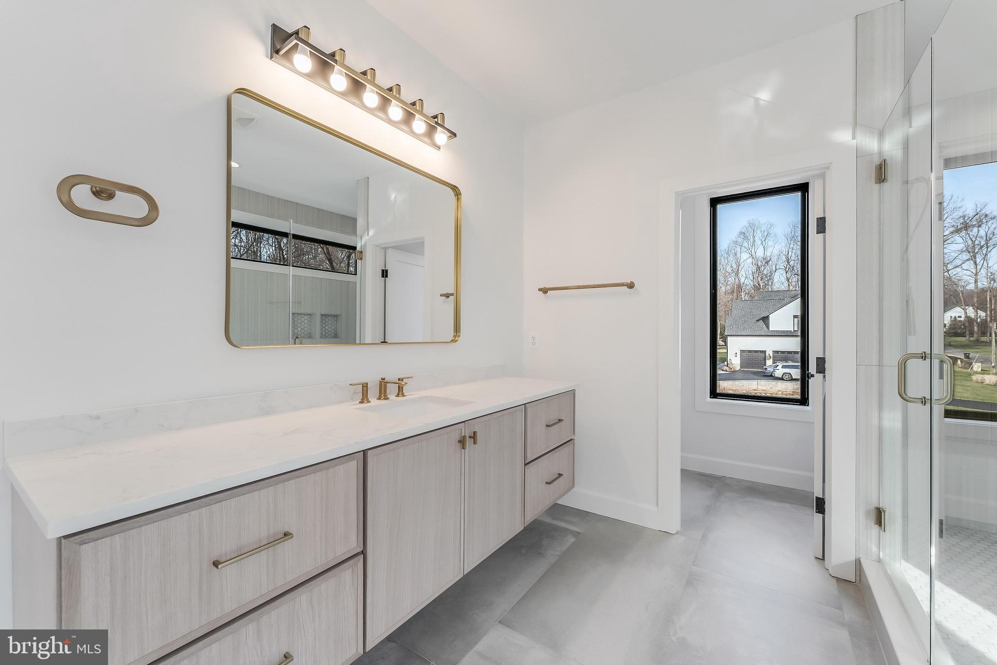 GREEN ACRES - Residential