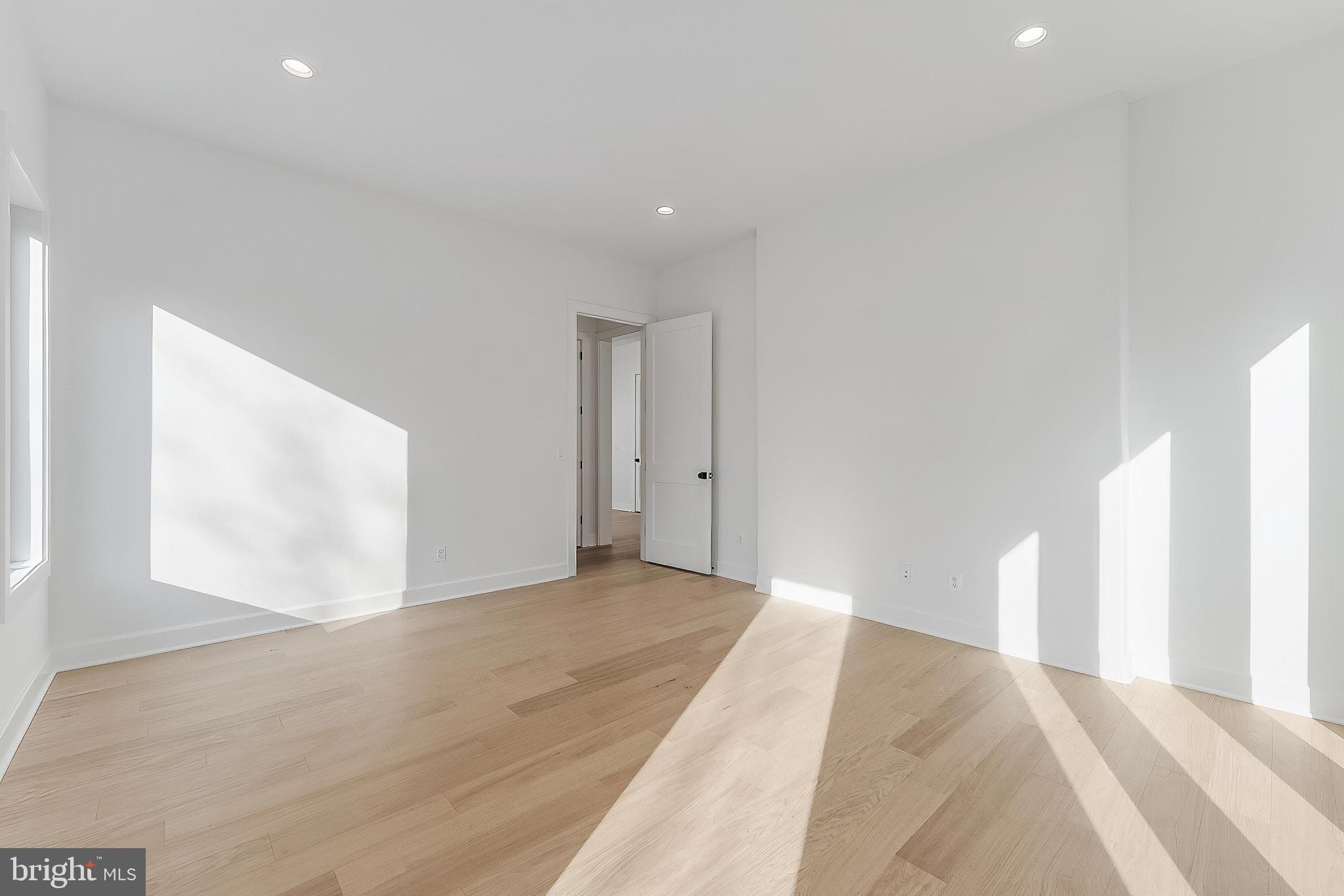 GREEN ACRES - Residential