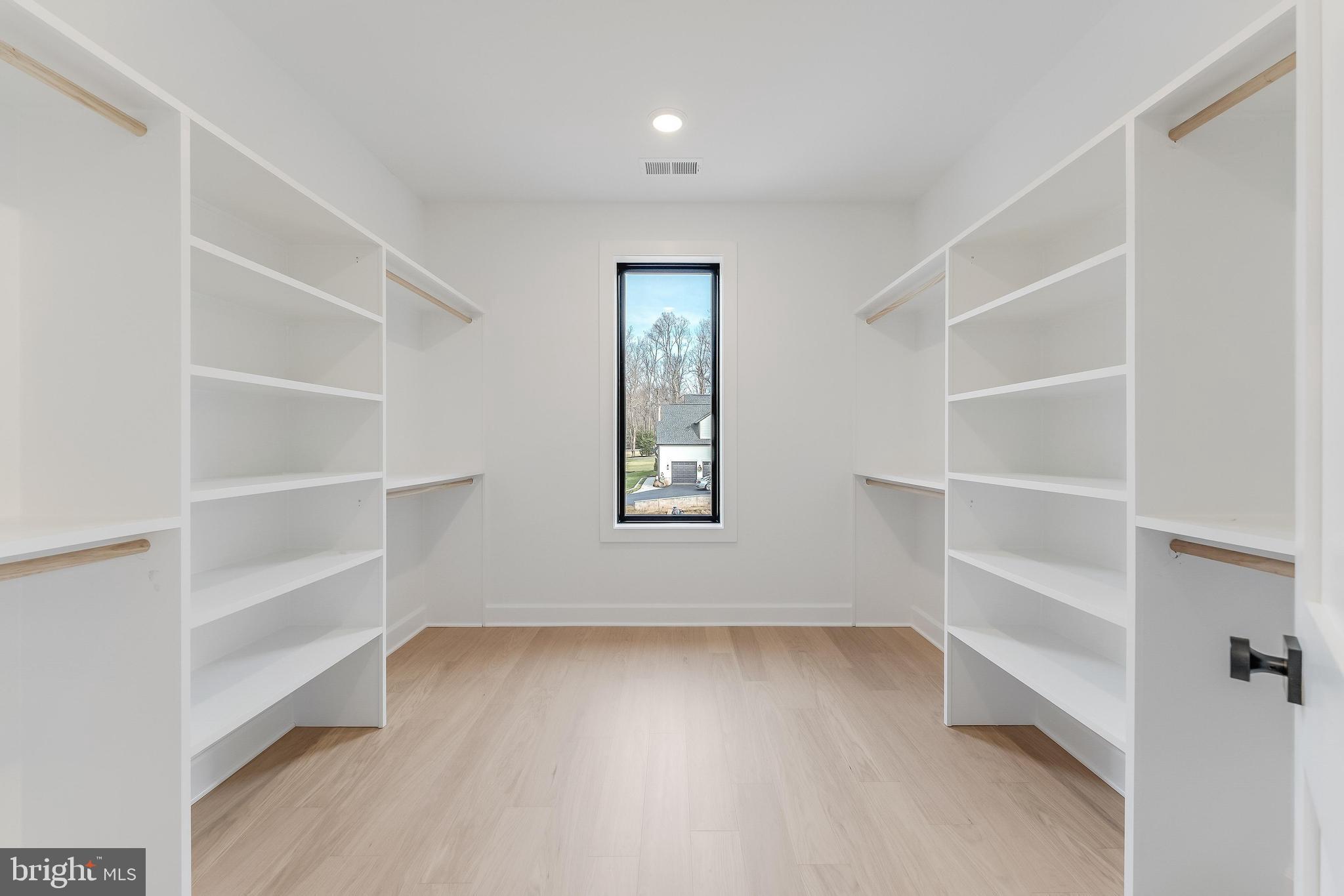 GREEN ACRES - Residential