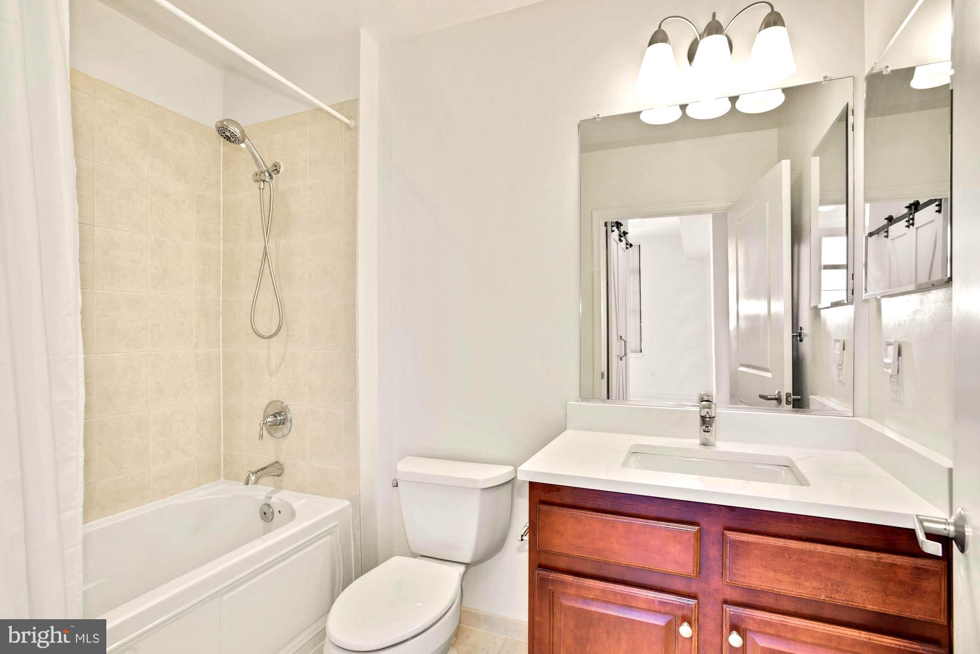 RESTON - Residential