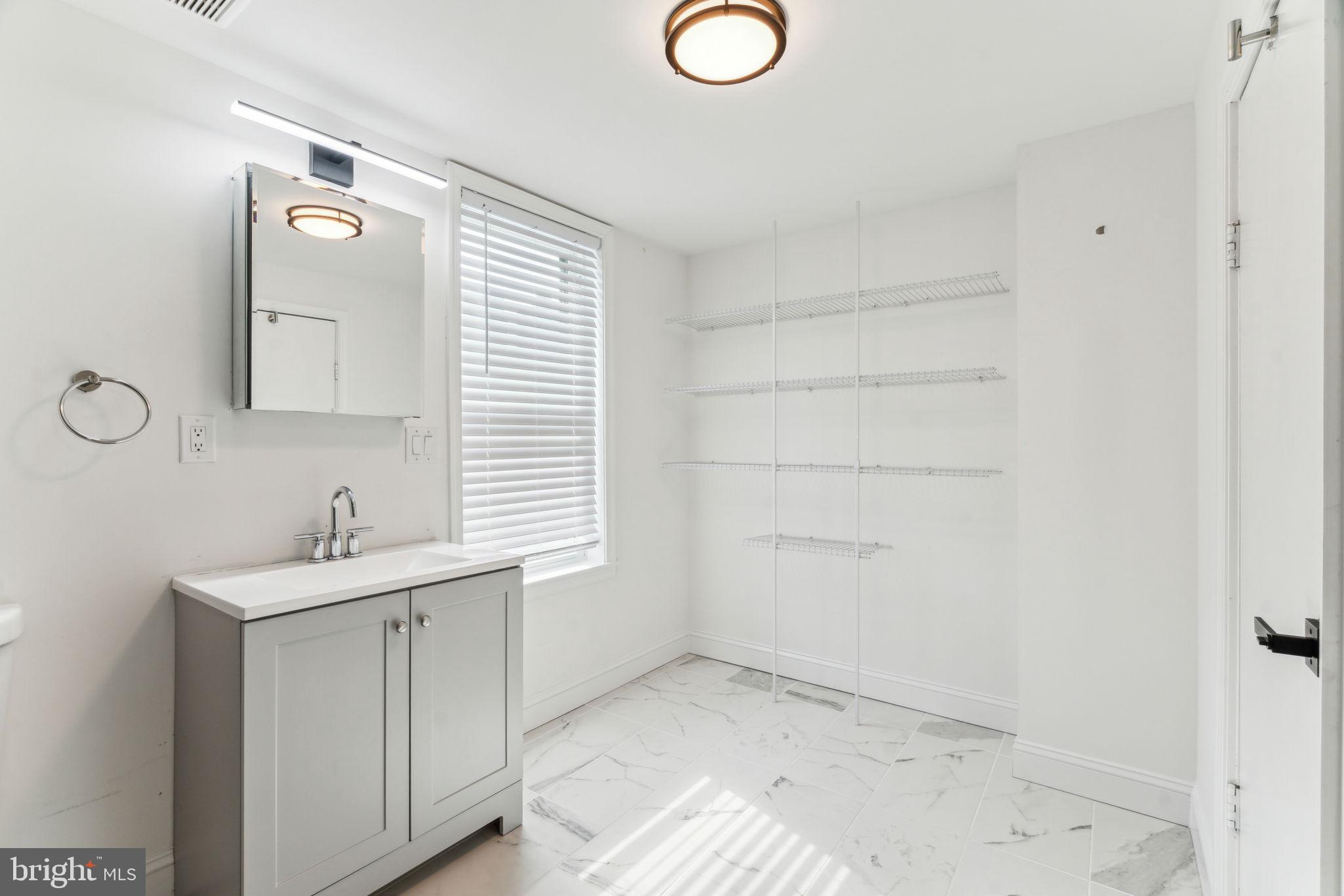 BELLA VISTA - Residential