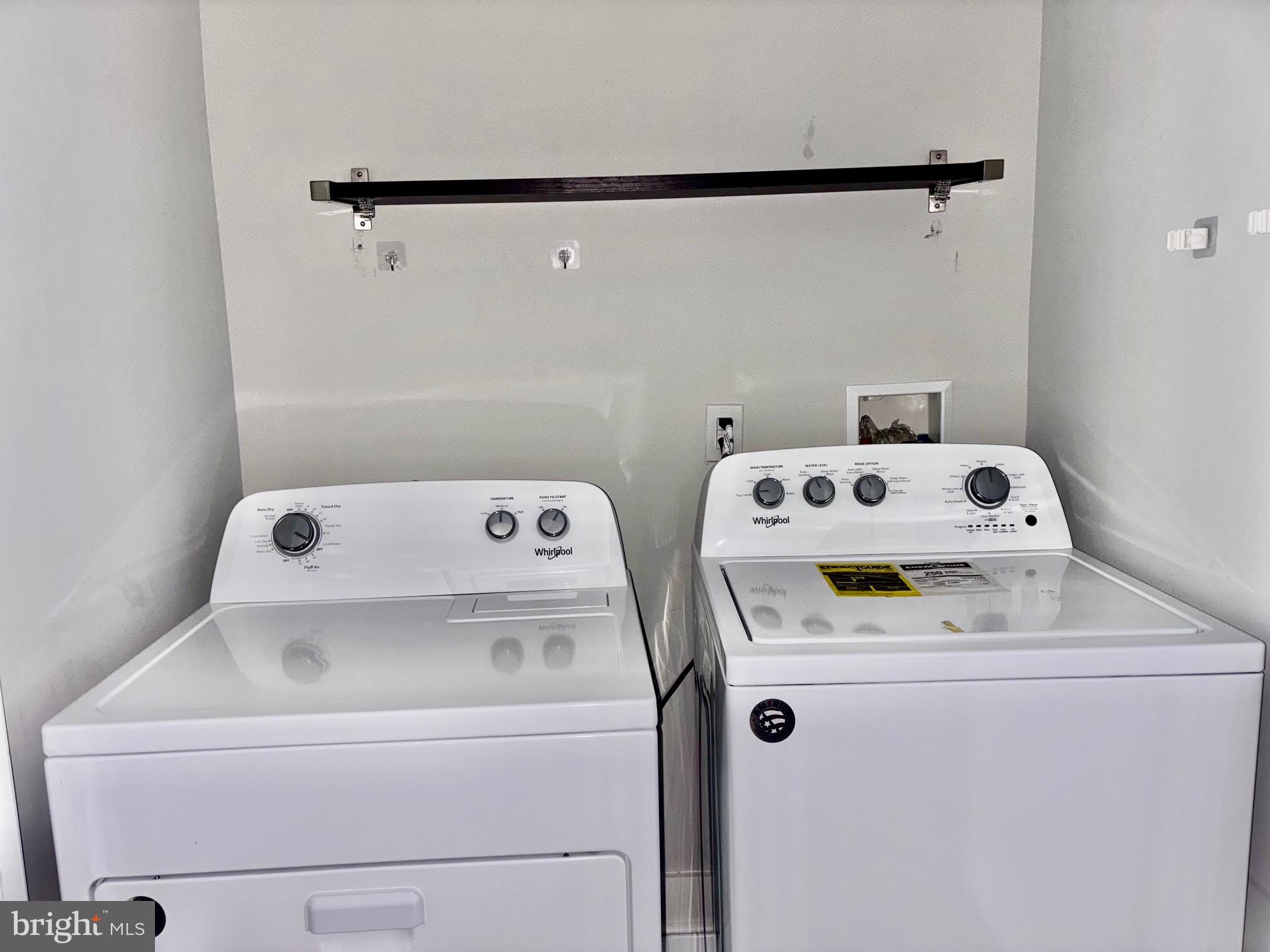 UNIVERSITY CITY - Residential Lease