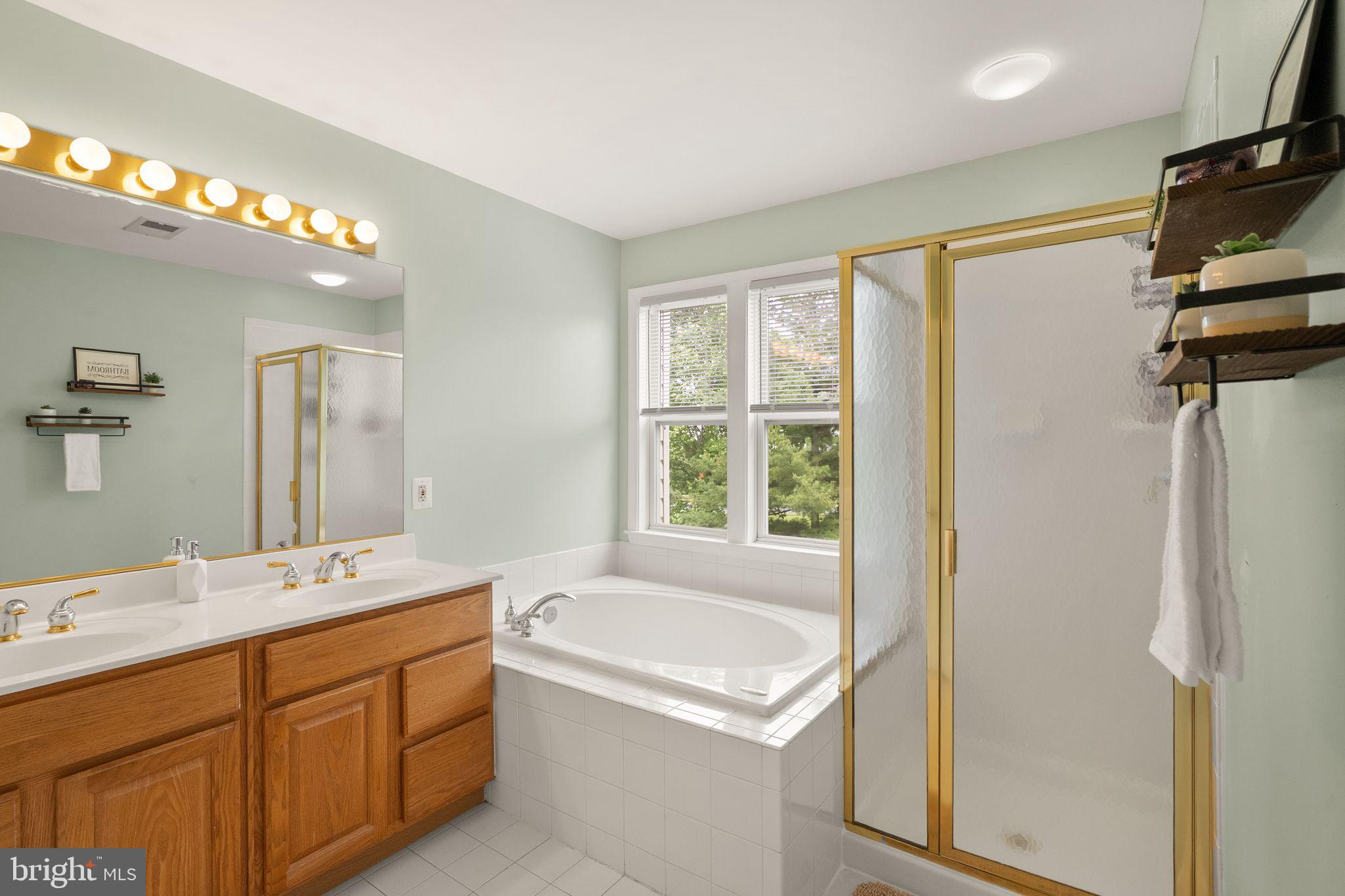 ASHBURN VILLAGE - Residential