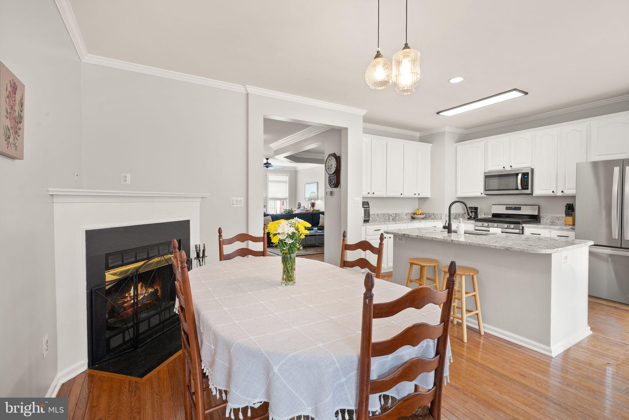ASHBURN VILLAGE - Residential