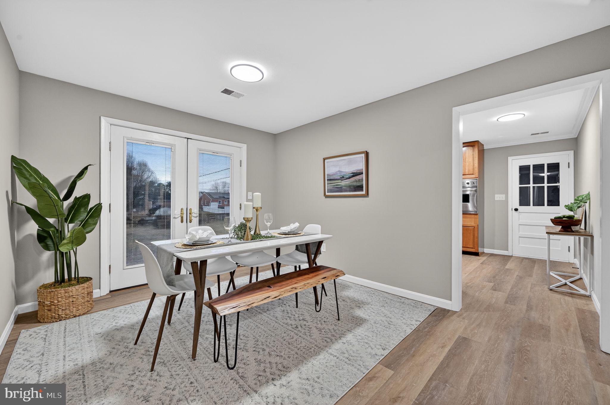 CLOVERTON - Residential