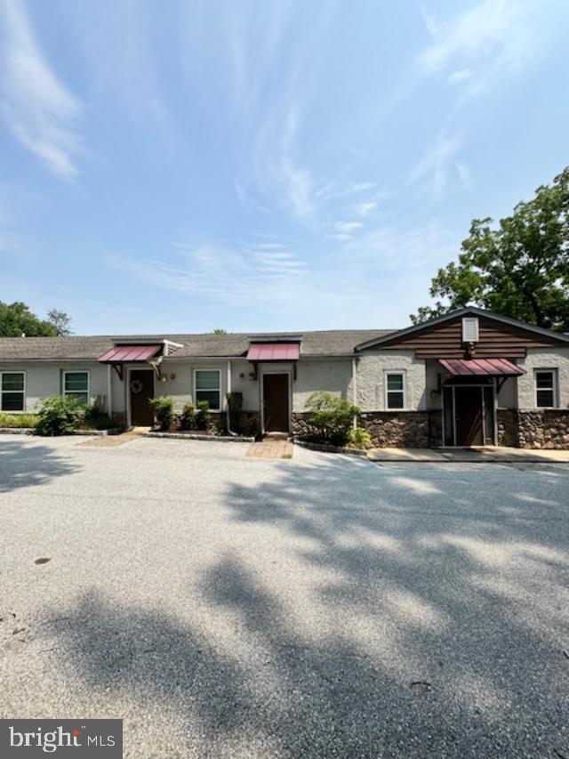 Welcome to Lofts at Kimberton. Middle of 5 units. Parking for 1-2 cars. Open Floor plan Livingroom/Kitchen combo area, C/F, Lg storage/ coat closet. Steel appliances include, DW. Microwave, refrig, granite counters. Stackable laundry, full tub-bathroom. Good size bedroom w/ c/f, walk-in closet, utility closet. O/E to rear balcony viewing beautiful greenery and a picturesque pond in the background. Central air. Very secluded location and yet very close to town of Kimberton. Very modern look with Open concept and high ceilings. No carpet to worry about, engineer flooring t/o. Pets are case by case basis. Please only inquire if the total combined gross monthly income is at least 2.5 times the asking rent, credit score is 650+ and upfront funds available are at least 2-3 times the amount of rent.